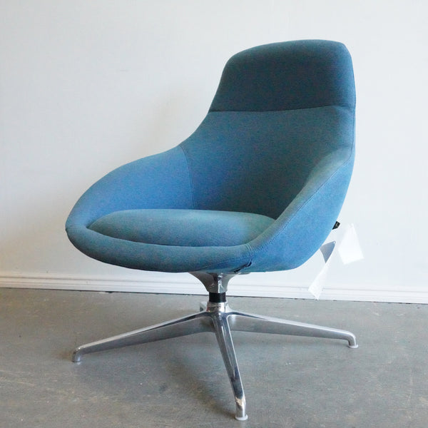 Herman Miller Naughtone Always Swivel Lounge chair