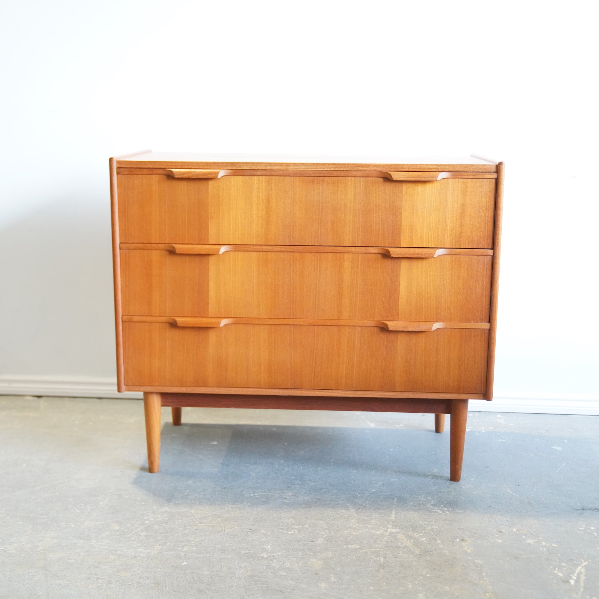 Danish Mid century Modern teak 3 drawer Dresser, 1960s