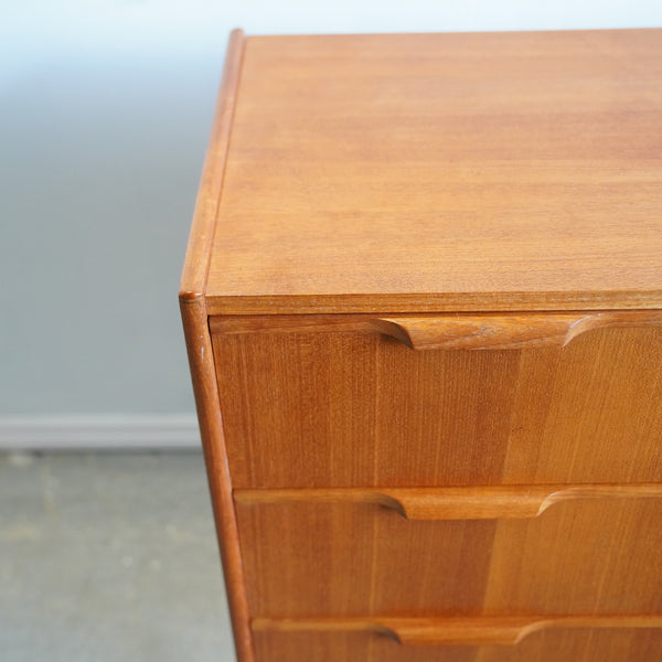 Danish Mid century Modern teak 3 drawer Dresser, 1960s