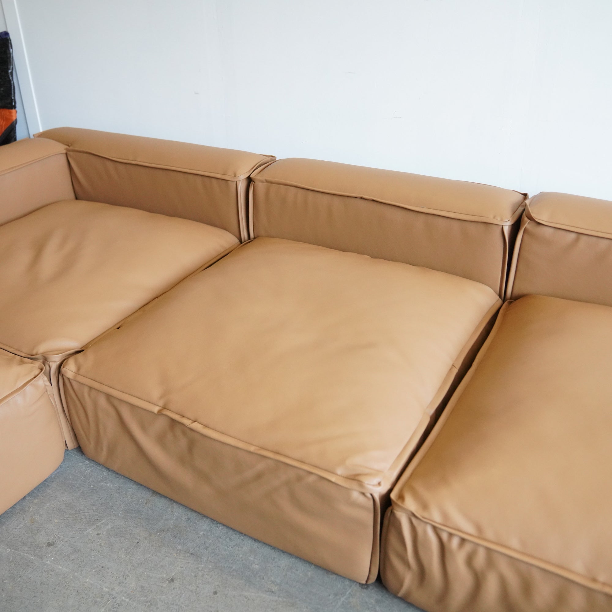 OFS 6 Piece Hinchada Modular sectional sofa