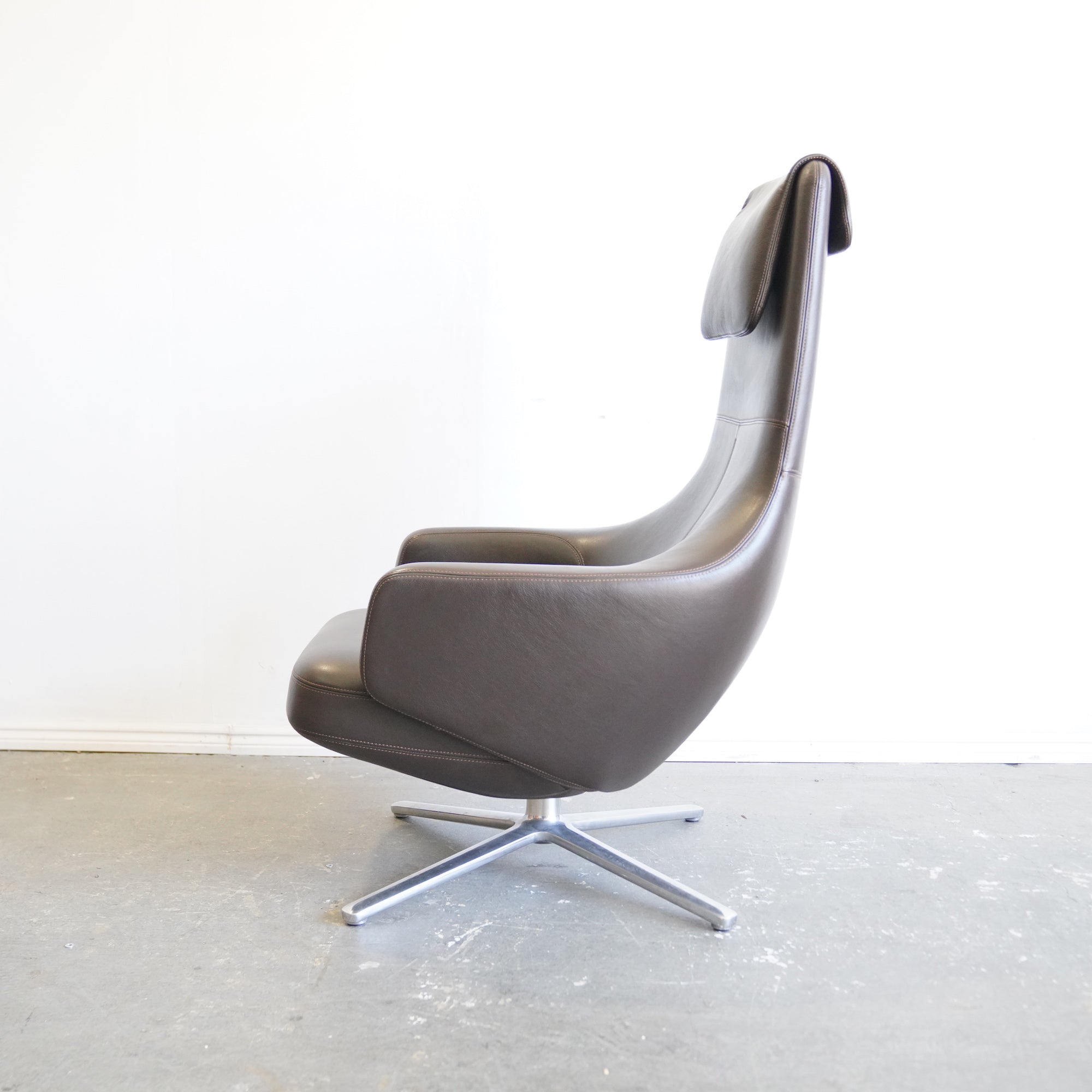 Vitra Repos Recliner chair by Antonio Citterio