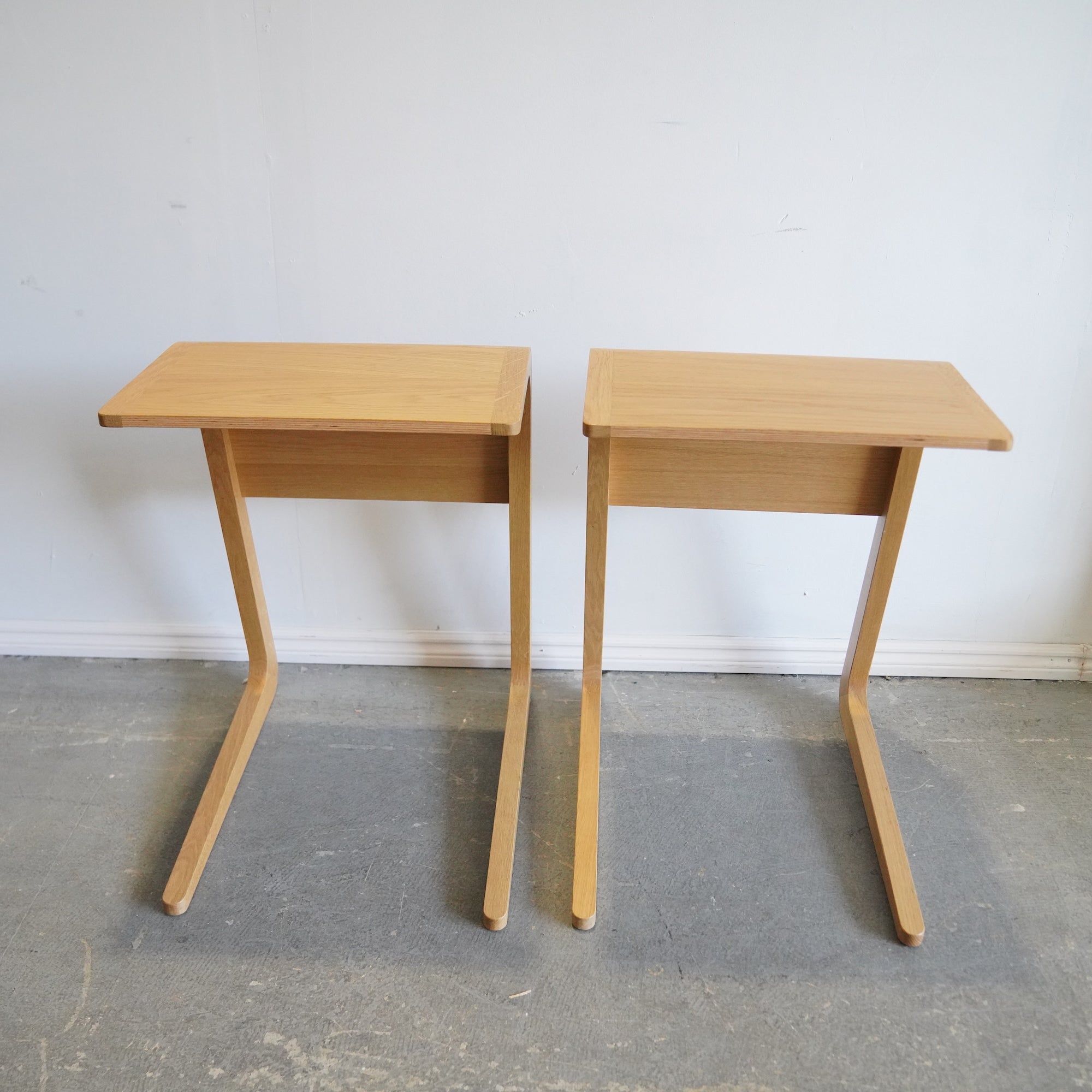 Herman Miller Naughtone pair of Riley Side C Table