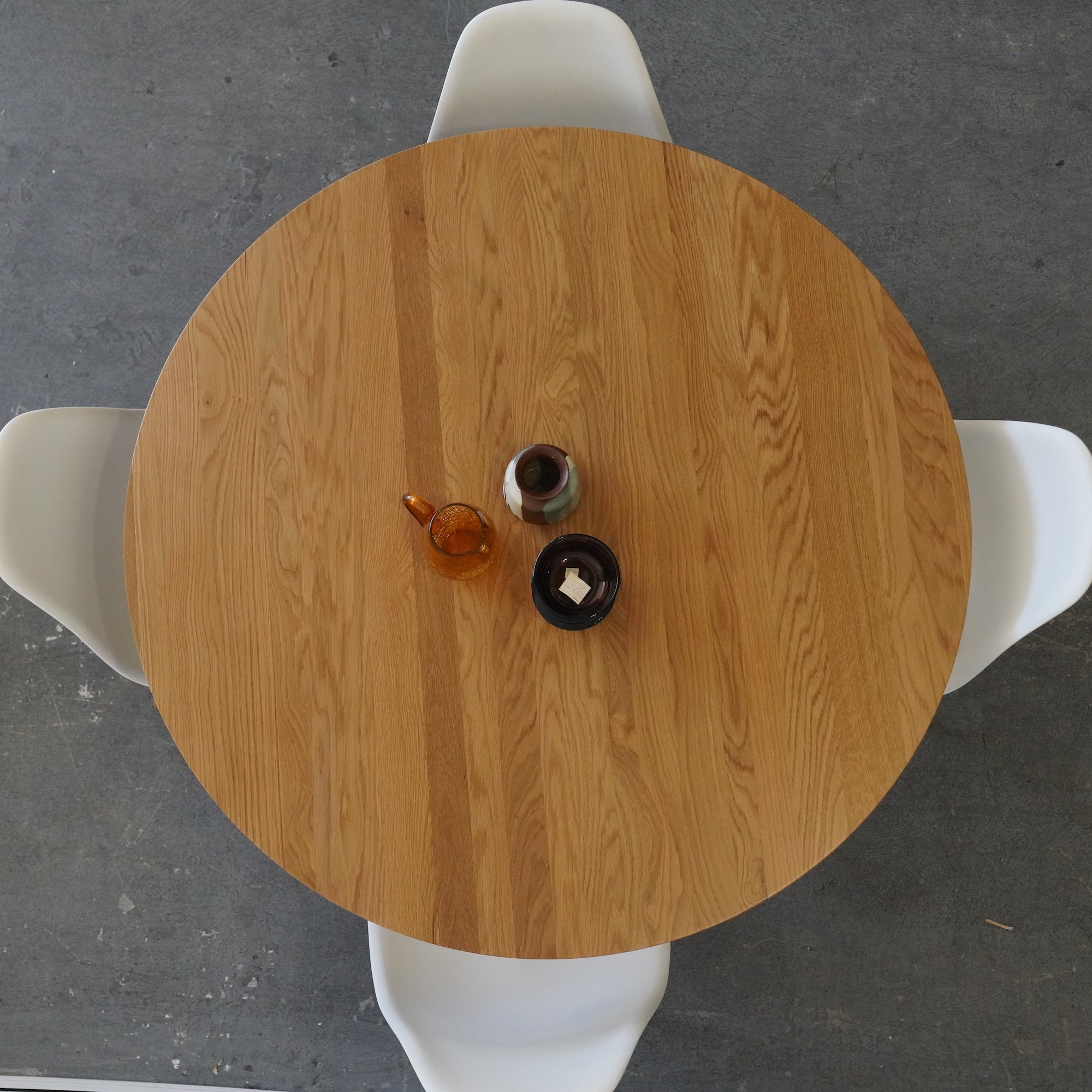 Article Seno 47 Round Dining Table