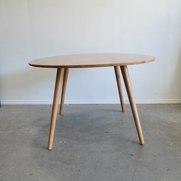 Article Seno 47 Round Dining Table