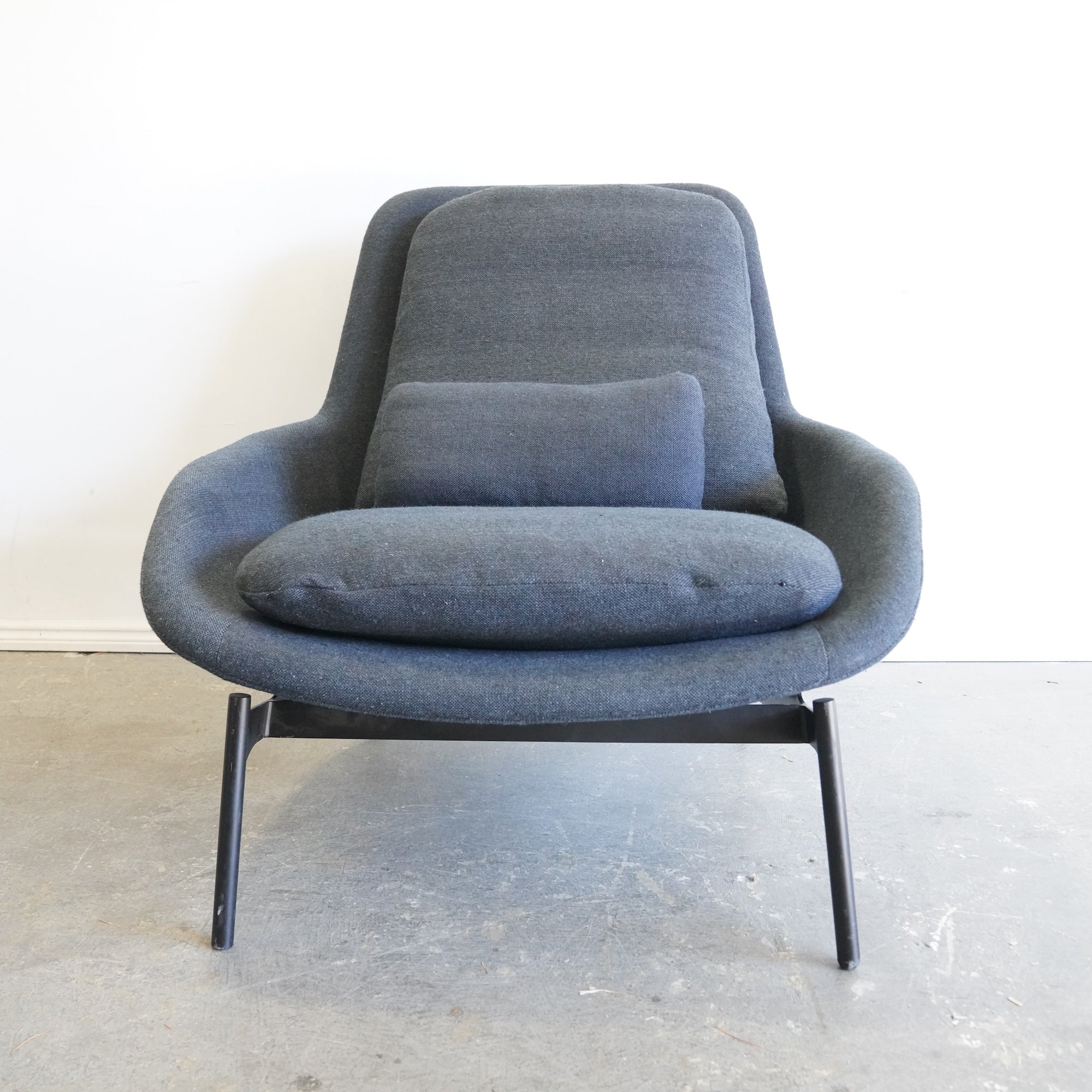 Blu discount dot armchair