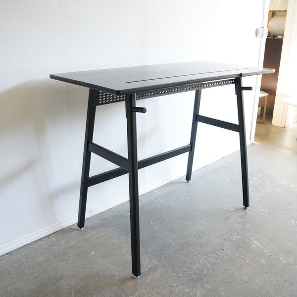 Artifox Standing Desk - Black Oak