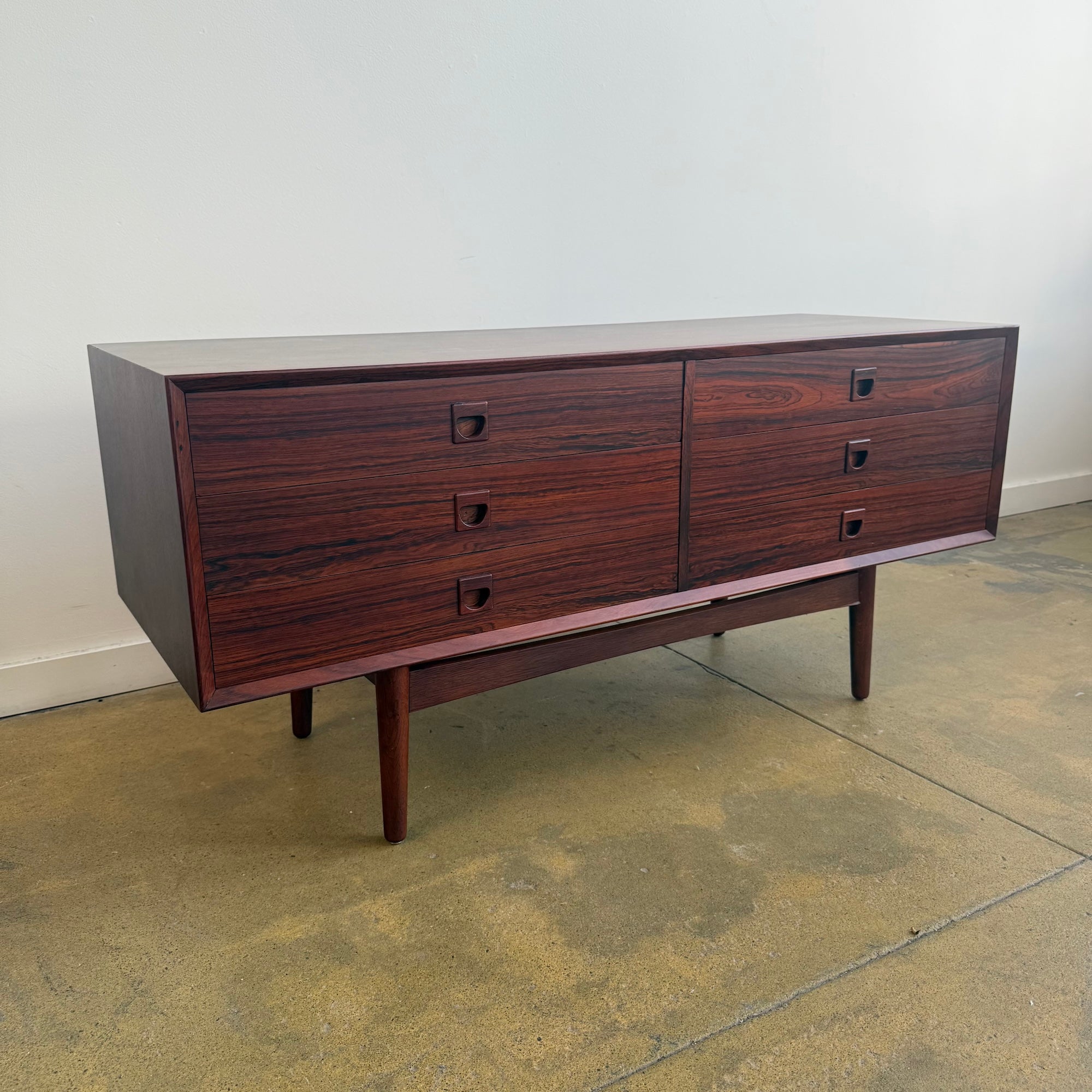 Danish Modern rosewood Low Dresser with 6 drawers by Brouer Mobelfabrik