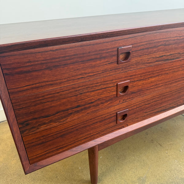 Danish Modern rosewood Low Dresser with 6 drawers by Brouer Mobelfabrik