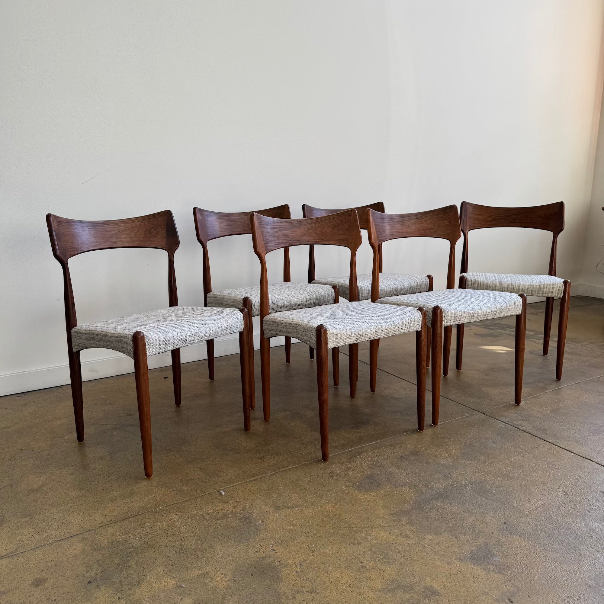 Danish Modern Rosewood set of 6 Chairs by Bernhard Pedersen & Son (New Upholstery)