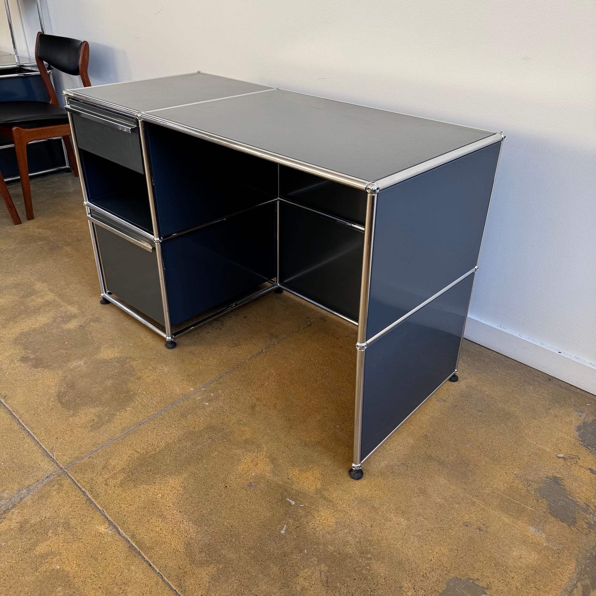 USM Haller Two Drawer Desk (Anthracite Grey)