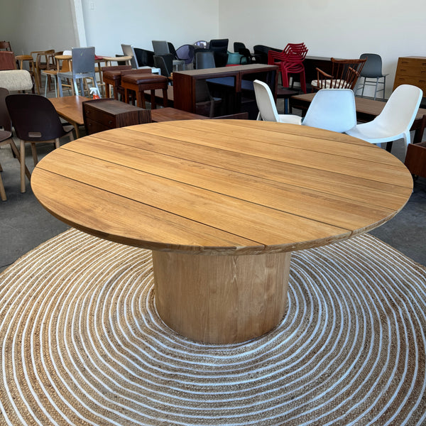 Restoration Hardware Oslo Teak Outdoor 60' Round Dining Table