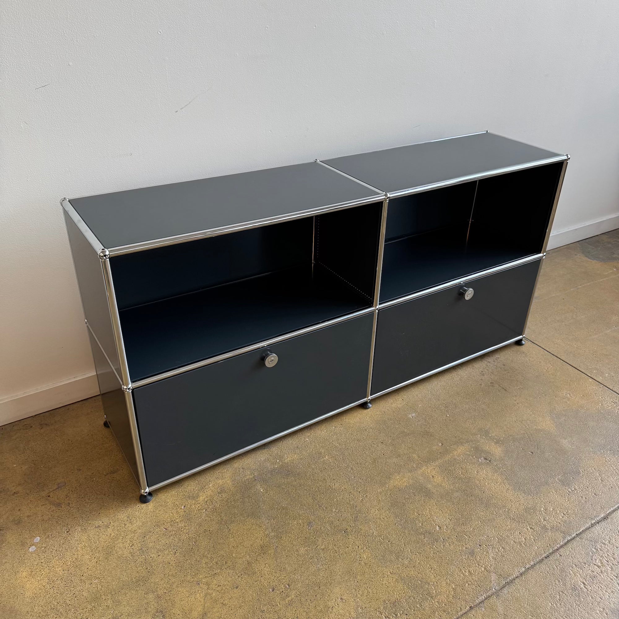 USM Haller C2A Credenza (Anthracite Grey)