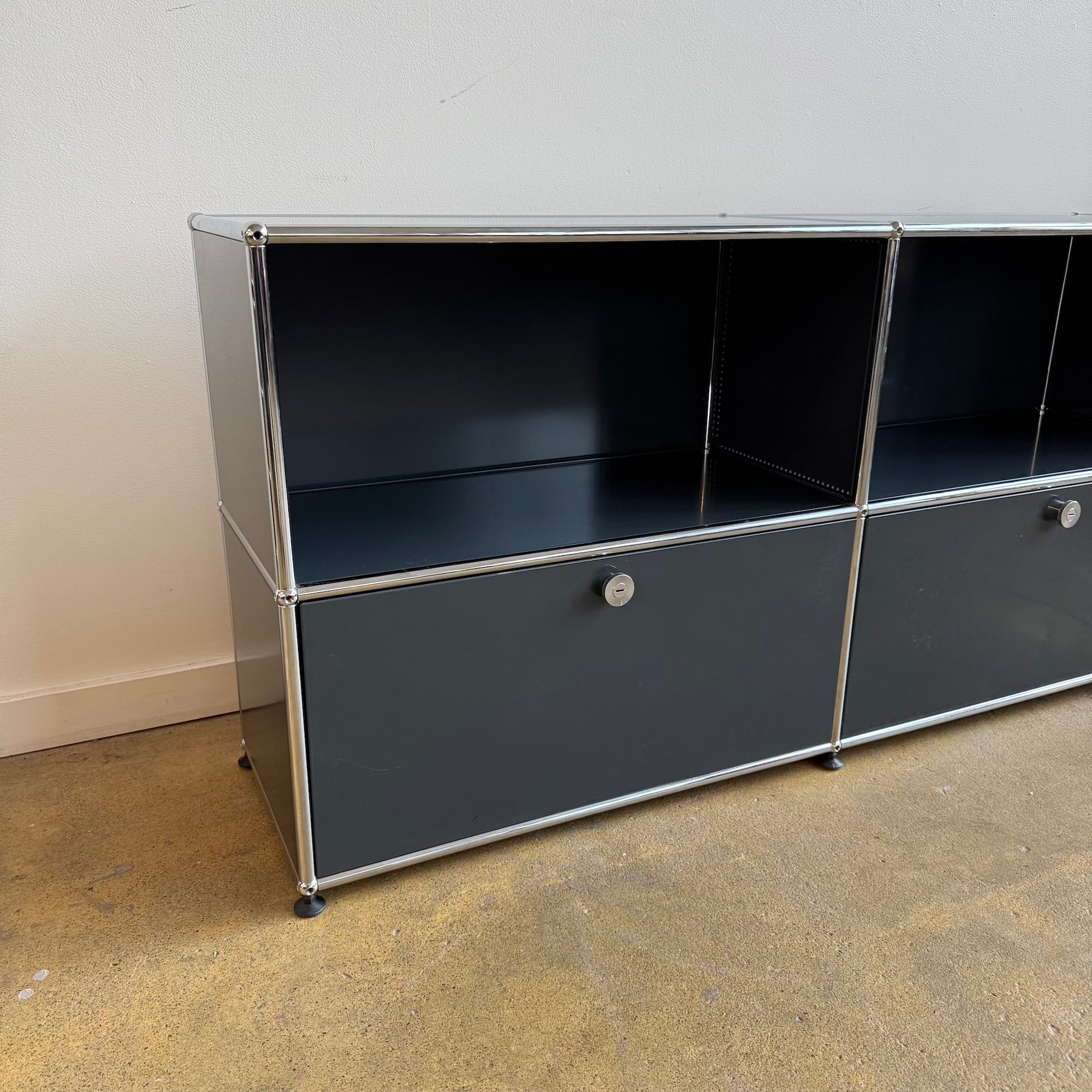 USM Haller C2A Credenza (Anthracite Grey)