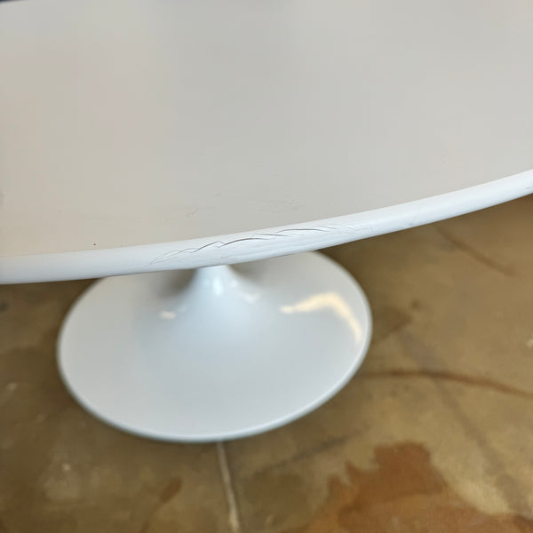 Authentic! Knoll Saarinen round 35" Coffee table