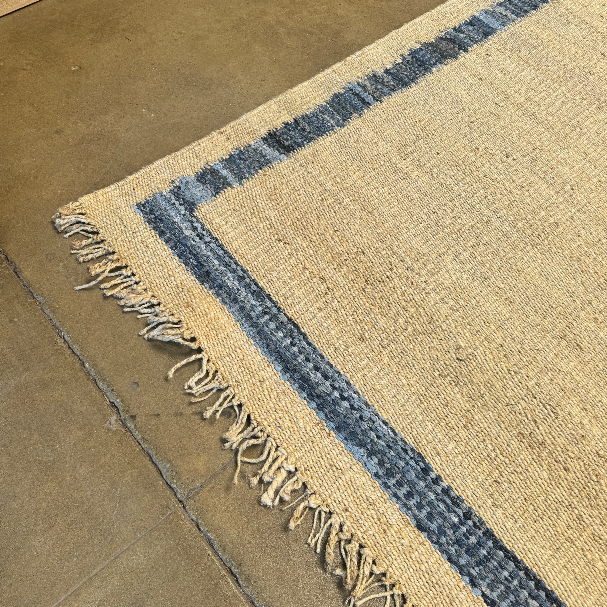 New! Serena and lily Jute Border Rug 6X9 ( Denim )