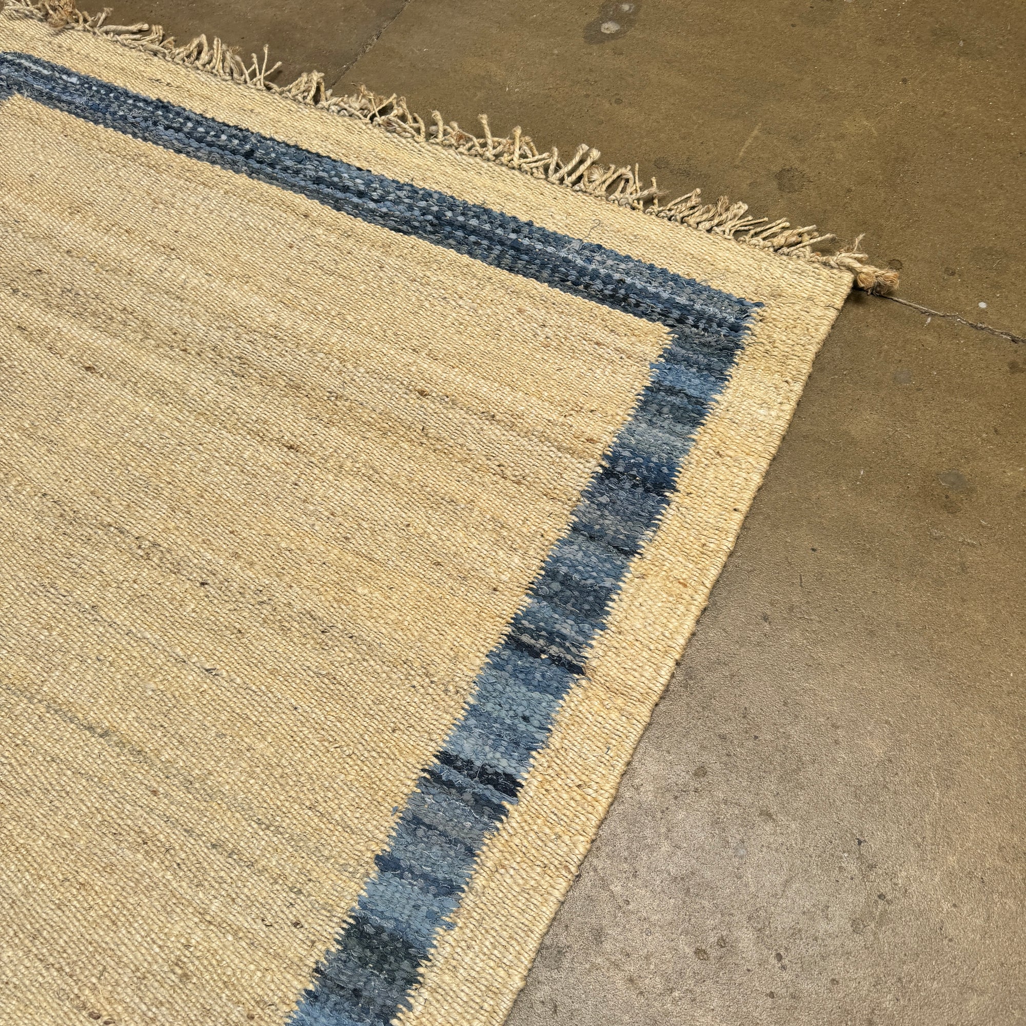 New! Serena and lily Jute Border Rug 6X9 ( Denim )