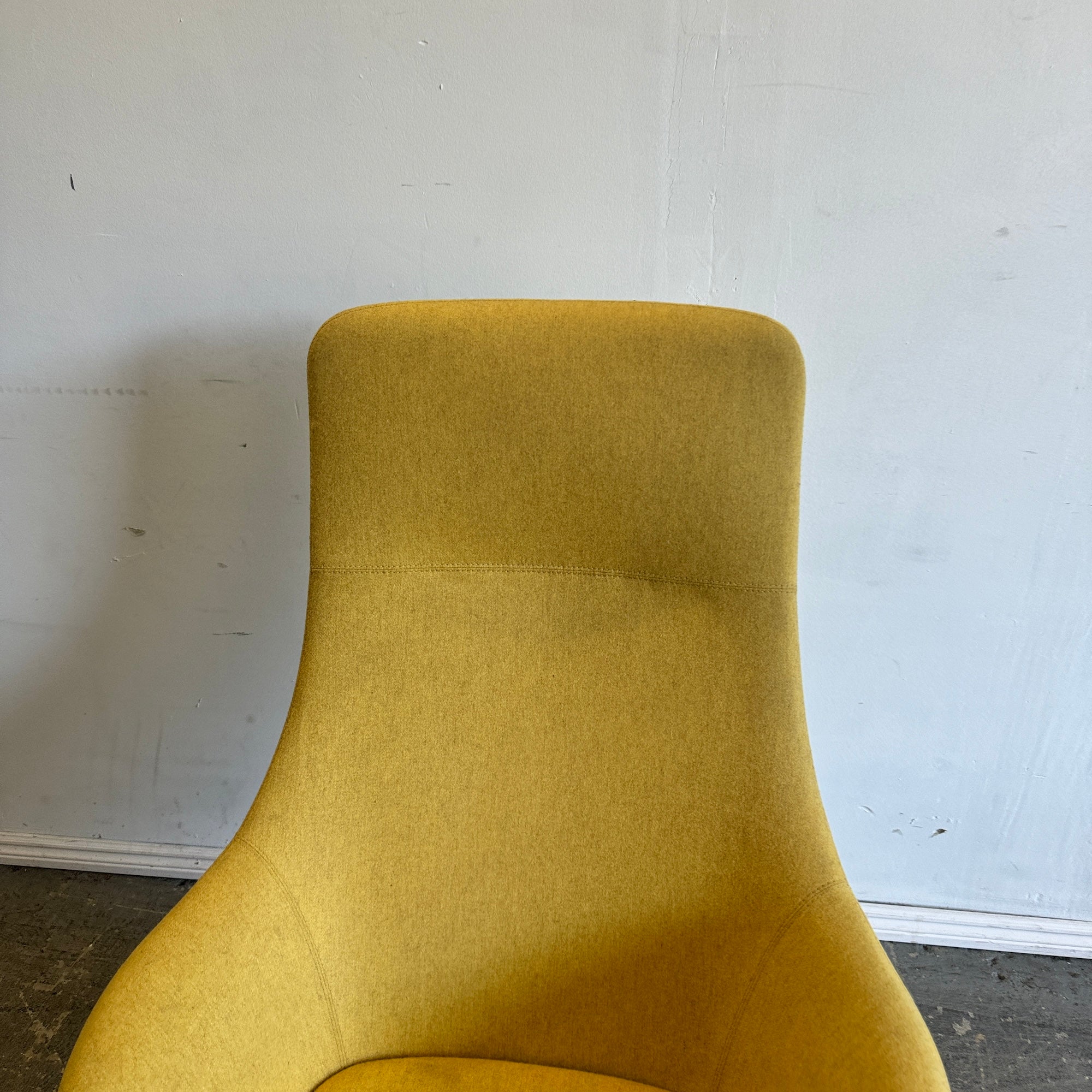 Keilhauer Ponder High back lounge chair