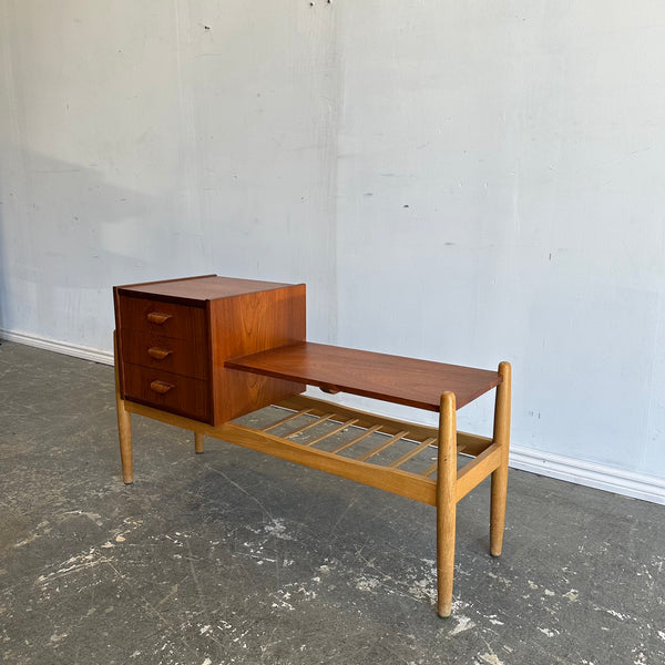 Danish Modern Arne Wahl  "Spectrum", Teak Entry Way bench with Storage