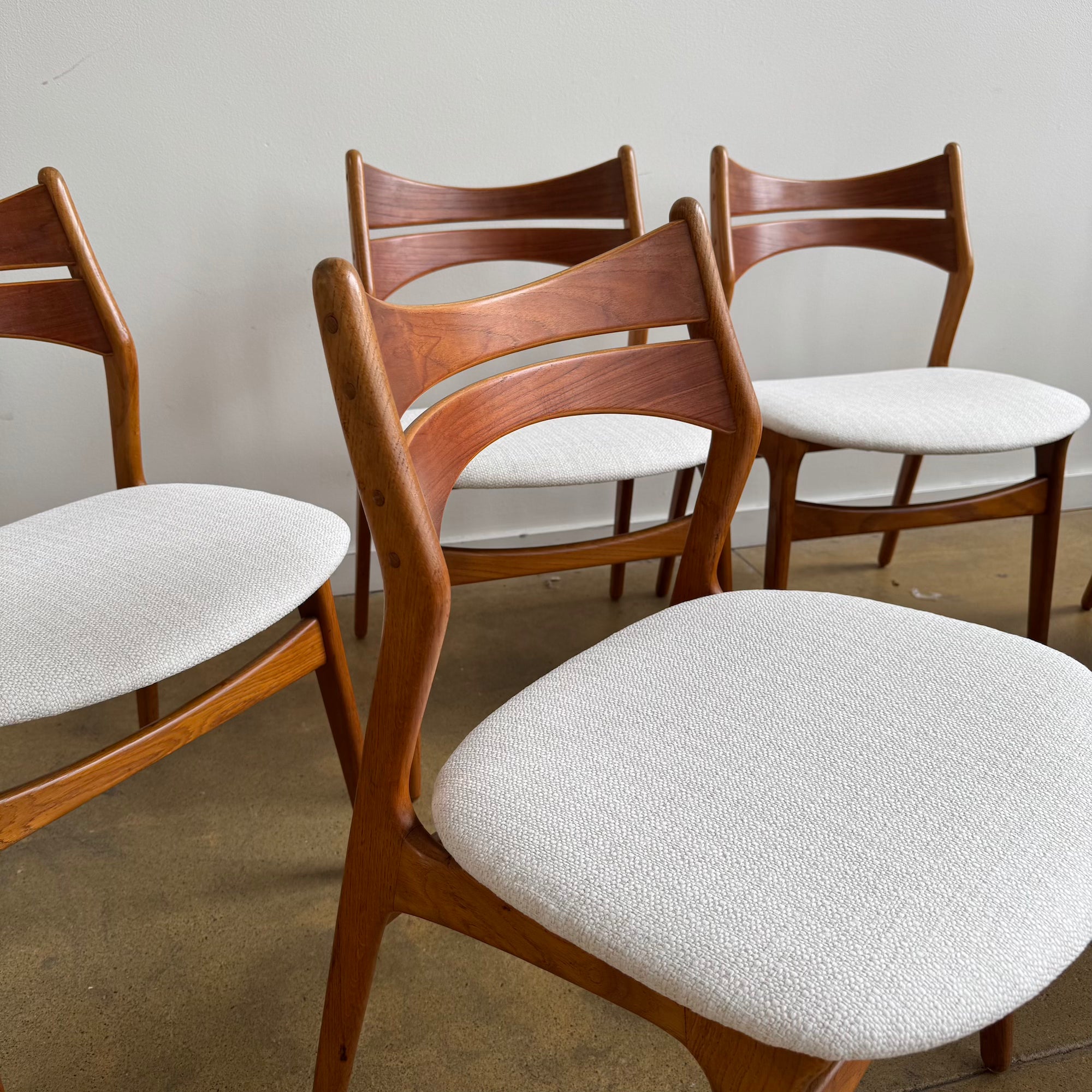 Danish Modern Erik Buch model 310 set of 6 Teak dining chairs