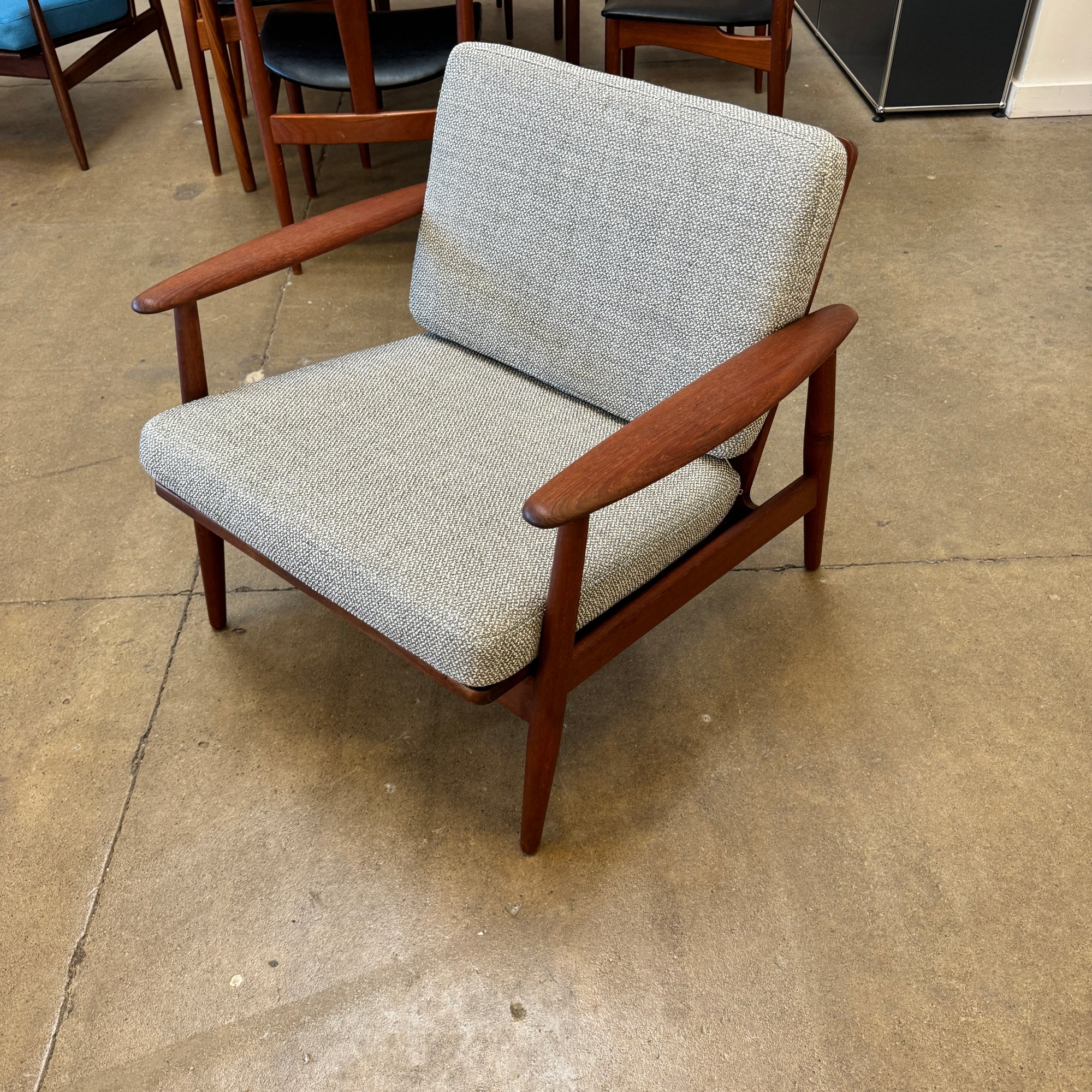 Danish Modern 1960s MM Moreddi Teak Lounge Chair (New Upholstery)