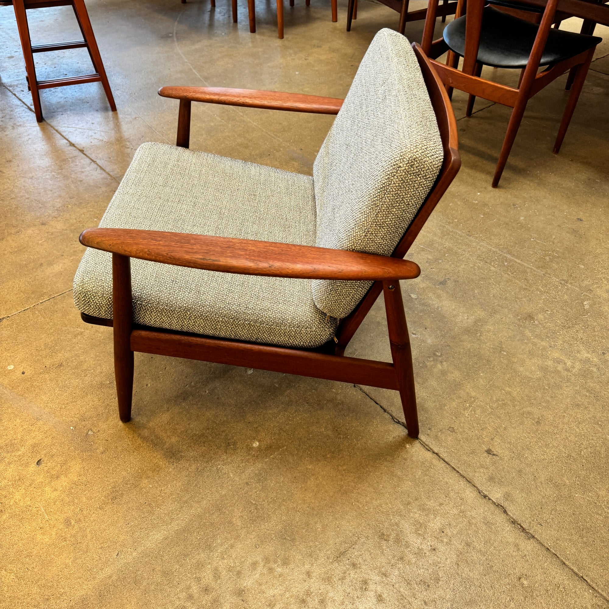 Danish Modern 1960s MM Moreddi Teak Lounge Chair (New Upholstery)