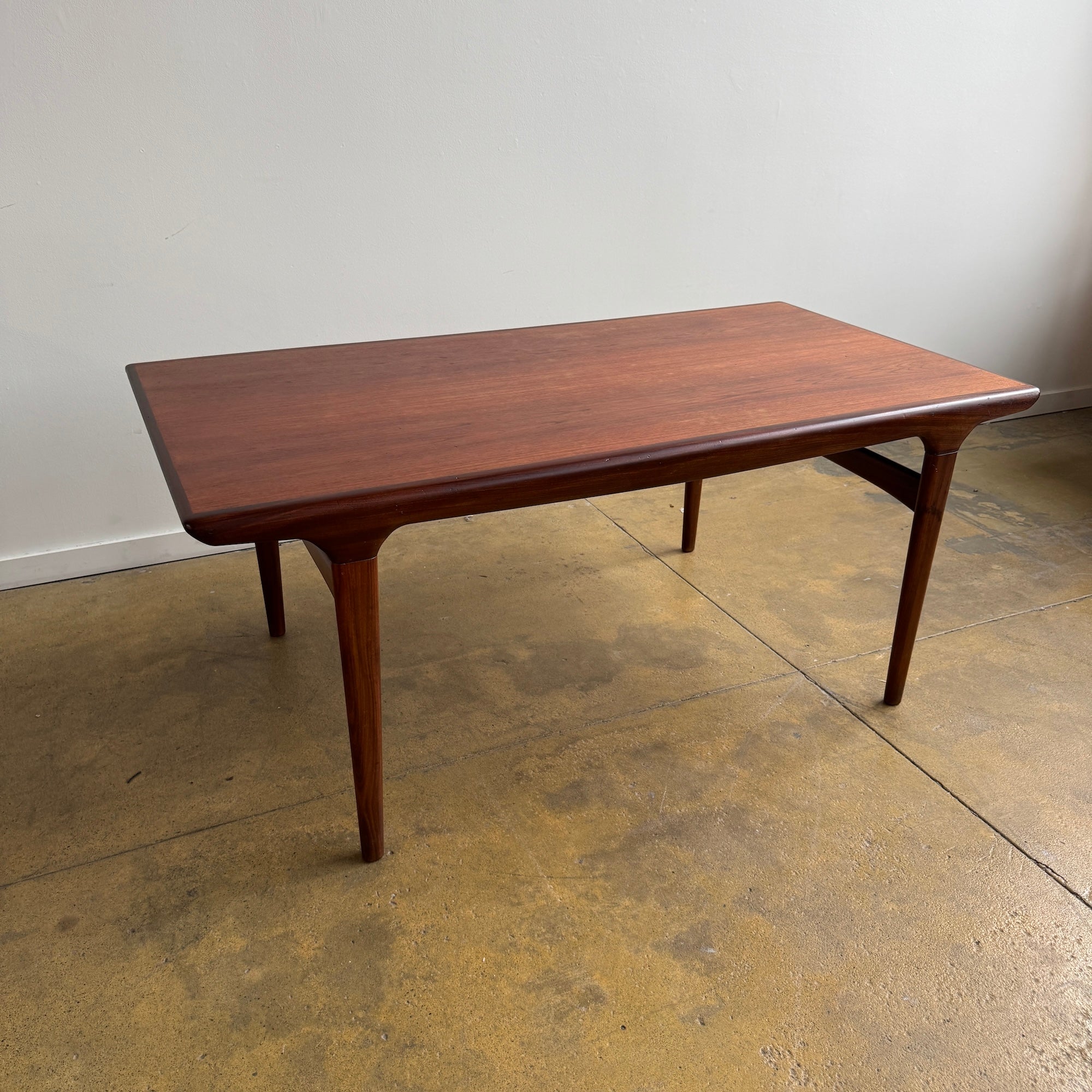 Danish Modern Expandable Dining Table by Johannes Andersen for Uldum Møbelfabrik