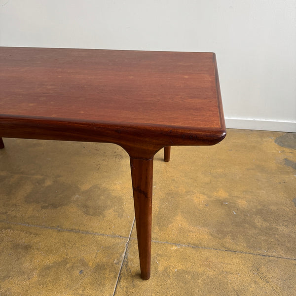 Danish Modern Expandable Dining Table by Johannes Andersen for Uldum Møbelfabrik