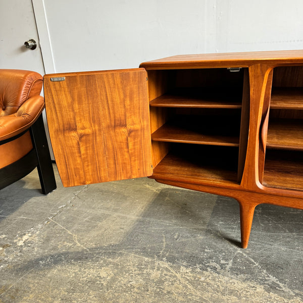 Danish Modern U16 Sideboard in Teak by Johannes Andersen for Uldum Mobelfabrik