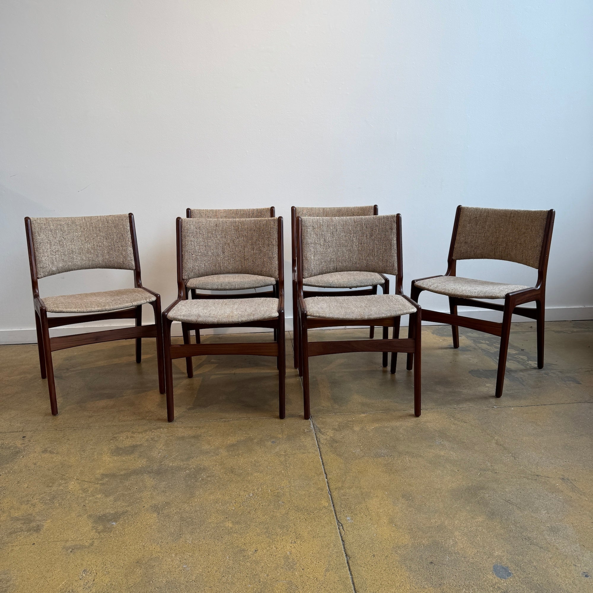 Danish Modern set of 6 Rosewood Dining chairs by Erik Buch