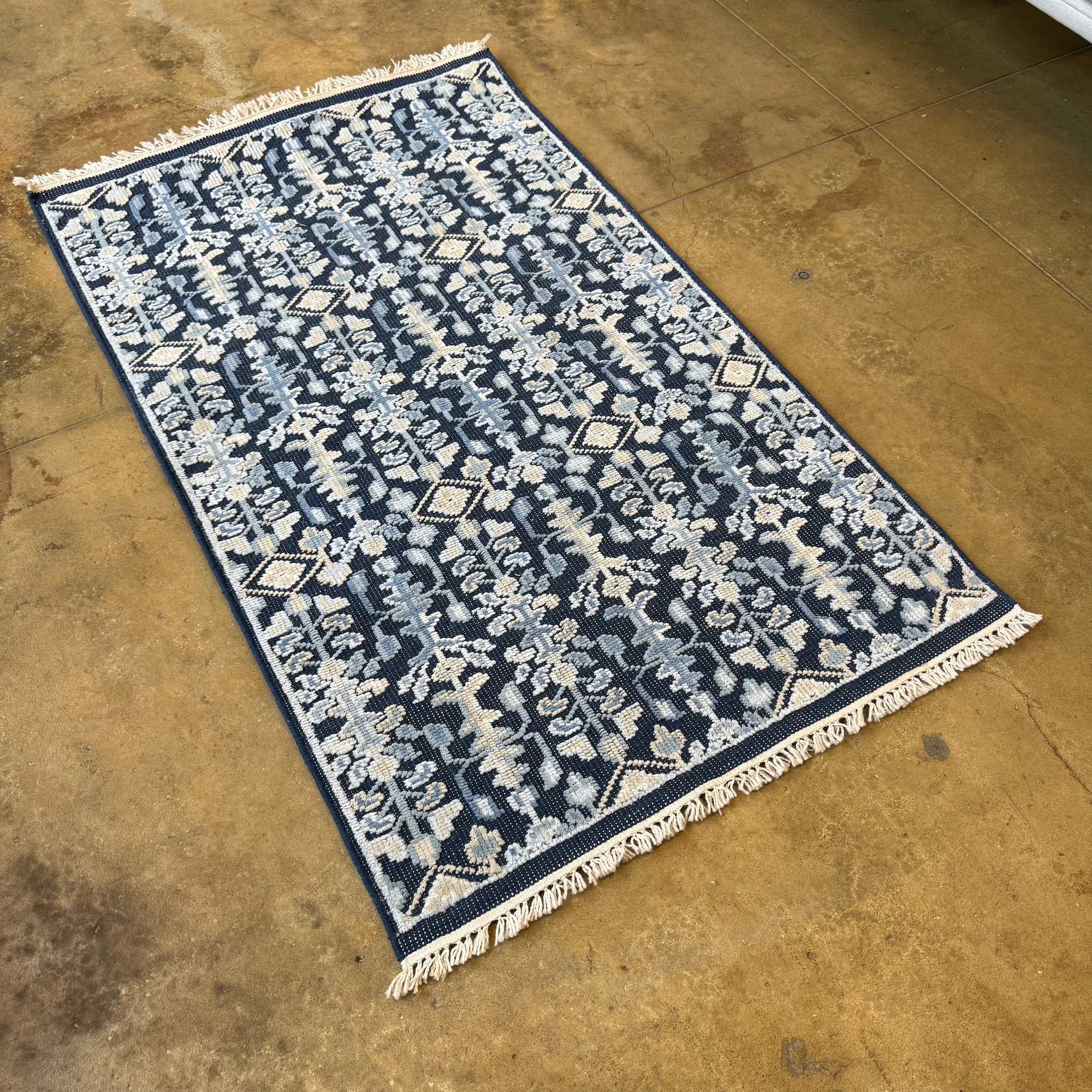 New! Serena and Lily Acadia Hand-Knotted Rug 3X5