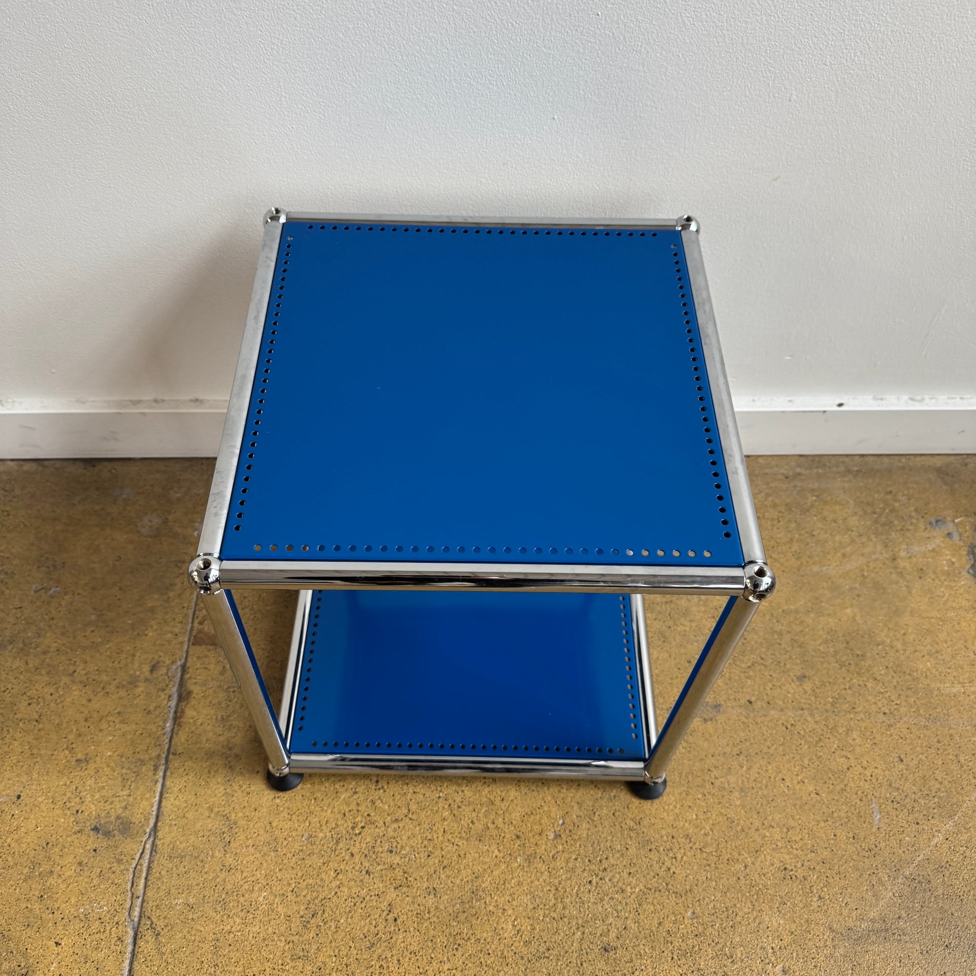 USM Haller side table m21 (Blue)