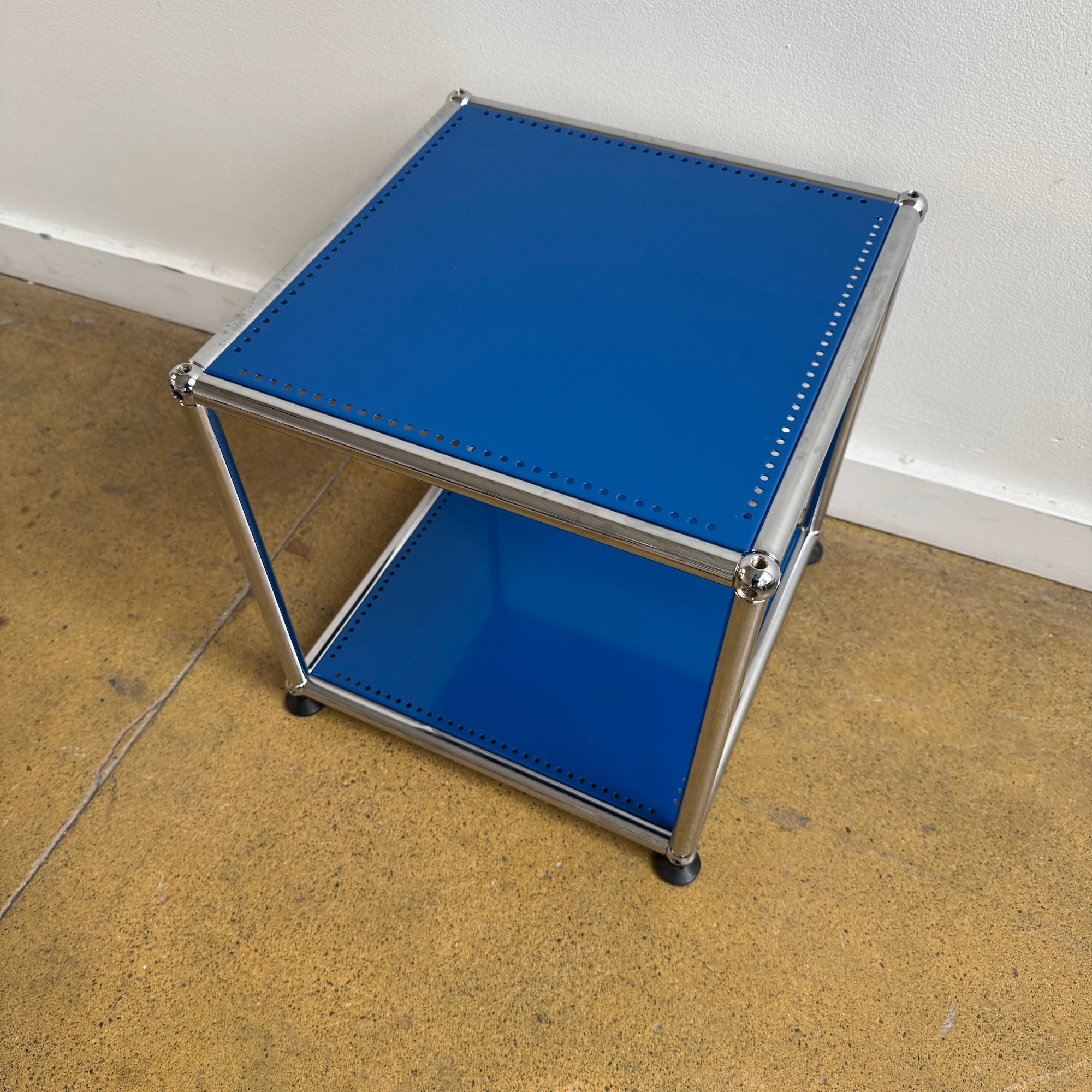 USM Haller side table m21 (Blue)