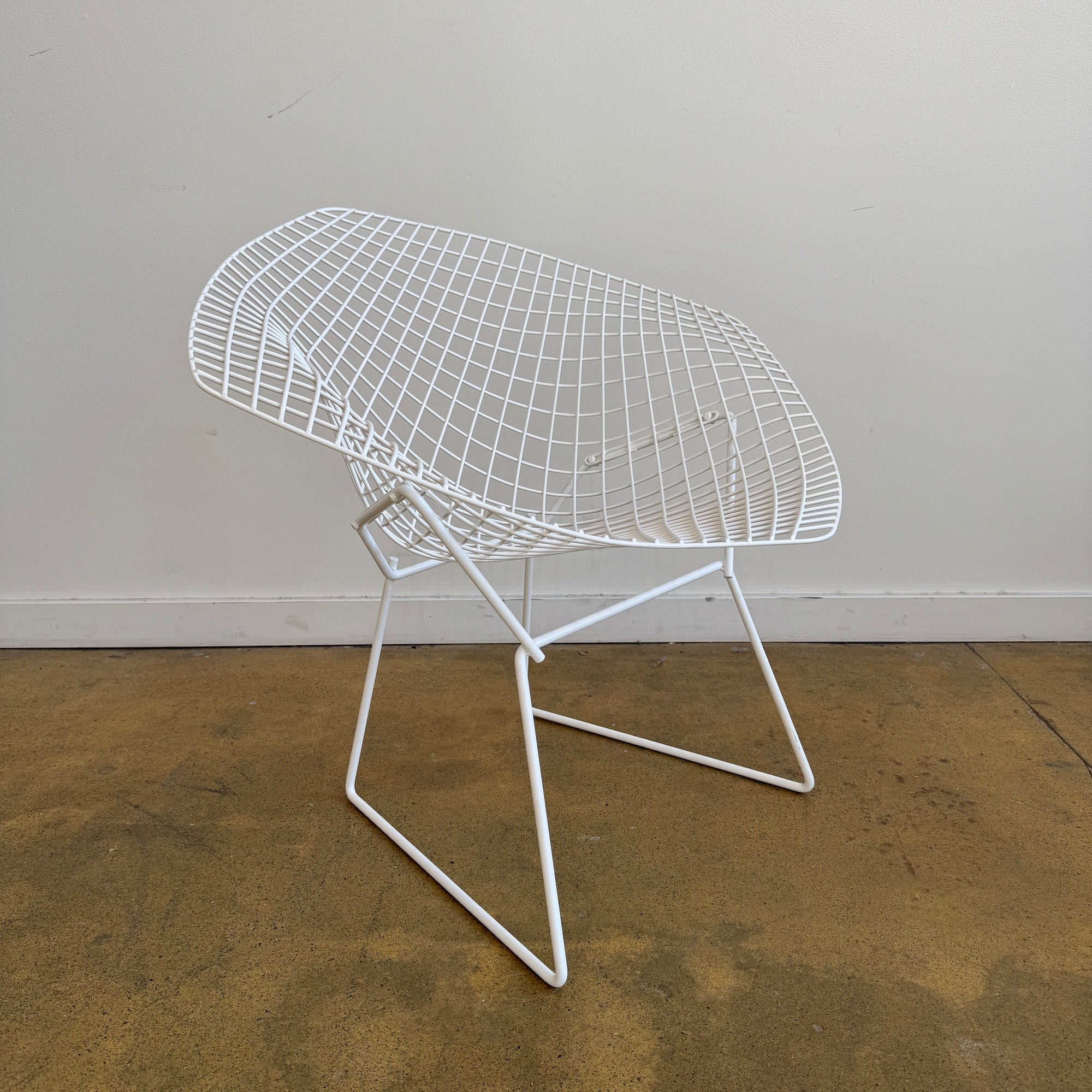 Authentic Knoll Bertoia Diamond Indoor / Outdoor Chair (White)