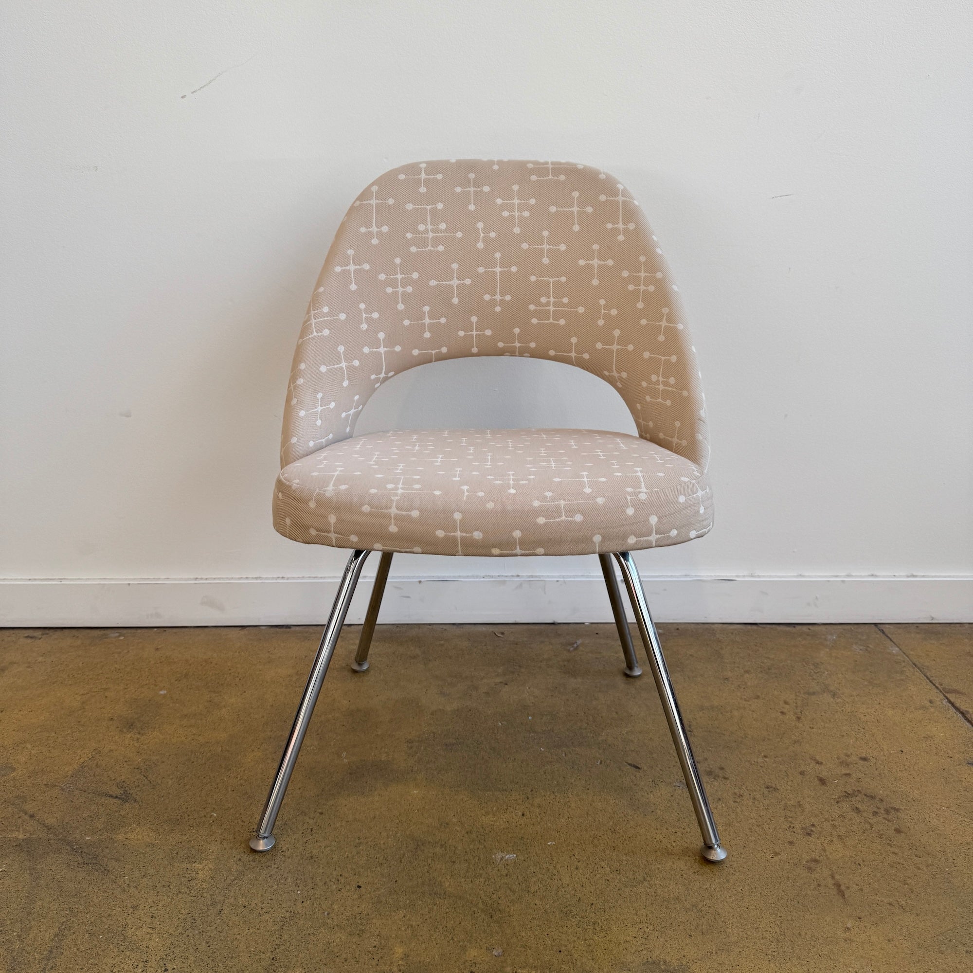 Authentic! Knoll Saarinen Rare executive side chairs with Eames Fabric (Two Available)