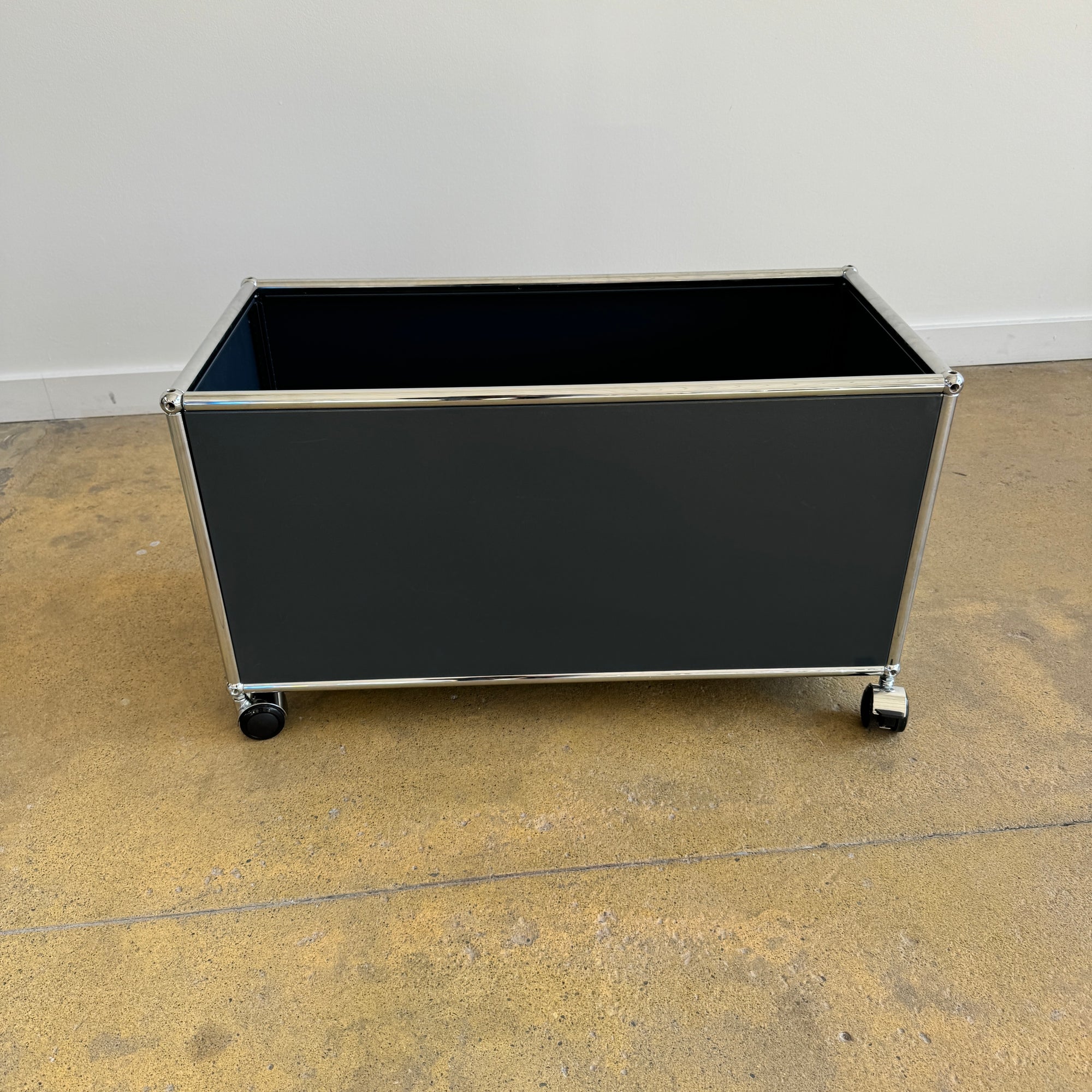 USM Haller Storage Box (Anthracite Grey)