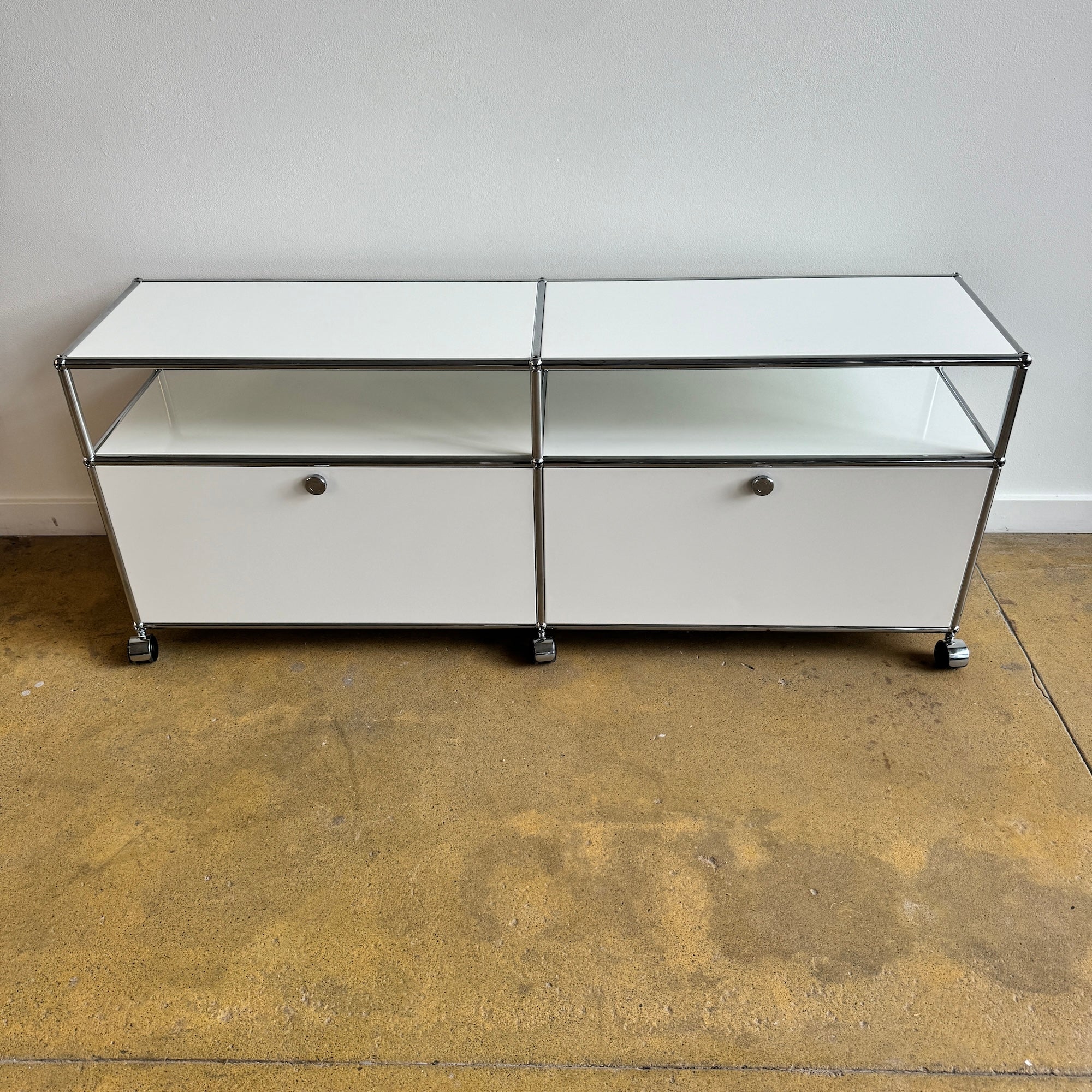 USM Haller Media Console with Caster (Pure White)