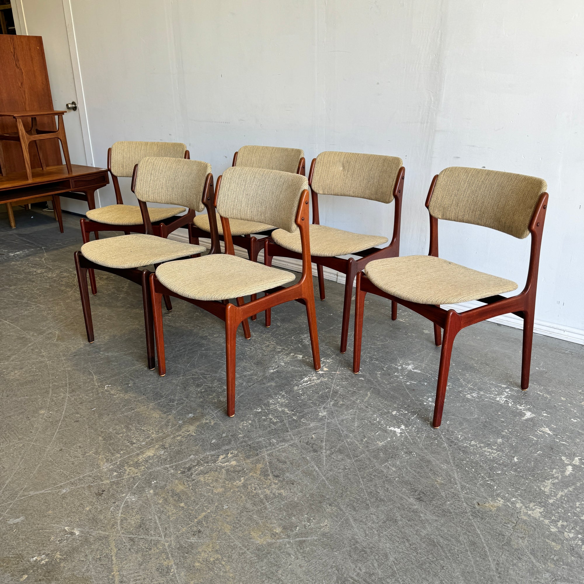 Danish Modern Set of 6 Eric Buch Model 49 Rosewood Dining chairs