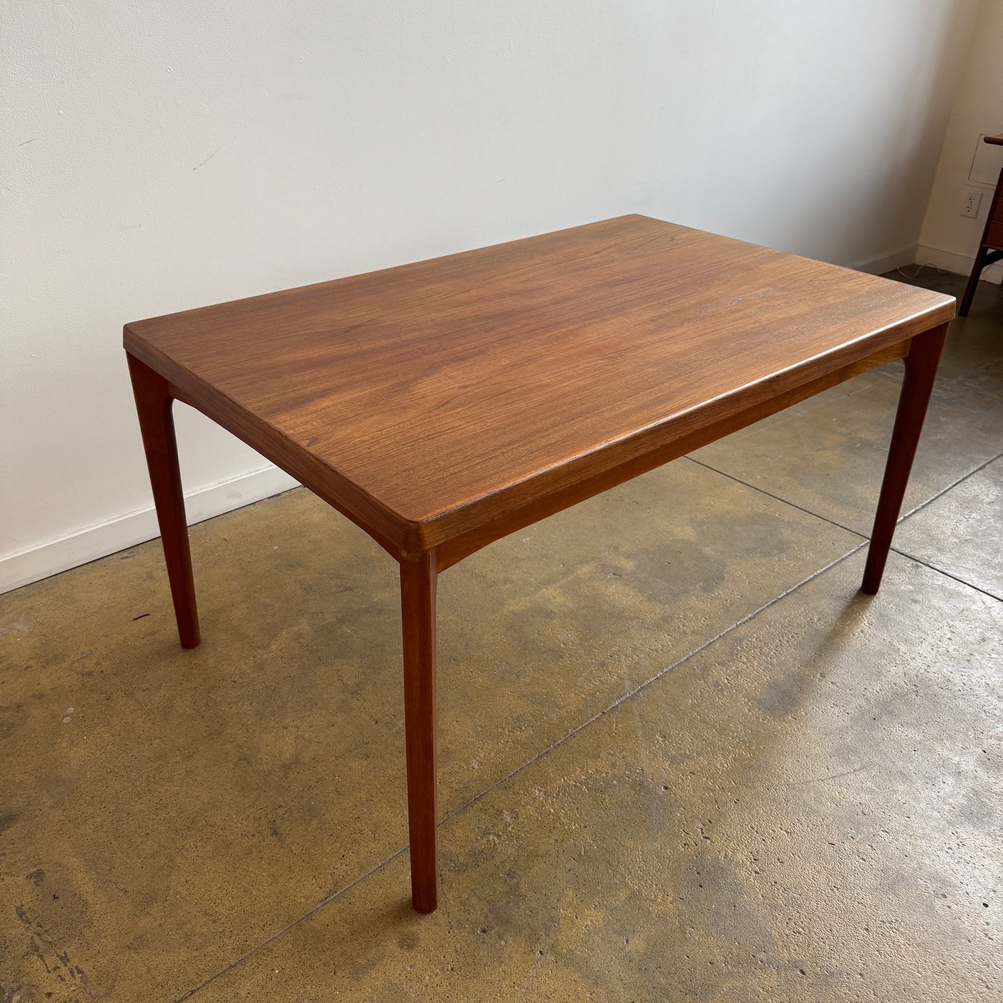 Danish Modern Teak Expandable Table by Henning Kjærnulf (Refinished)