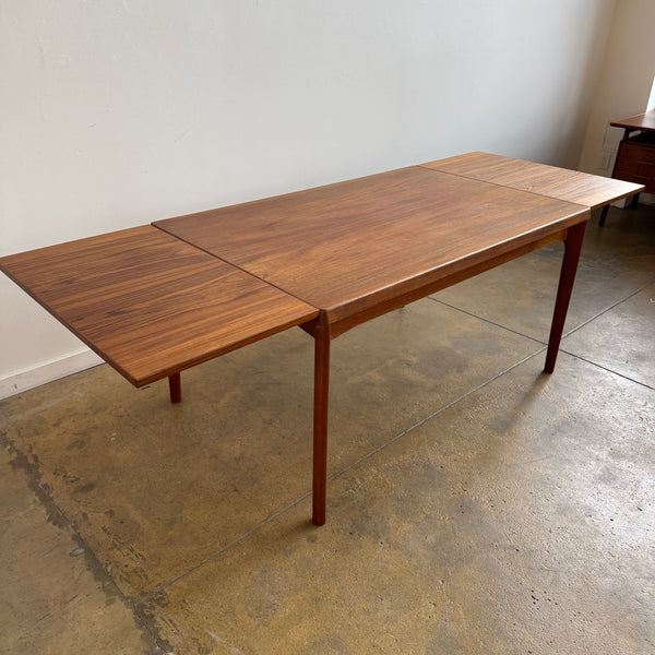 Danish Modern Teak Expandable Table by Henning Kjærnulf (Refinished)