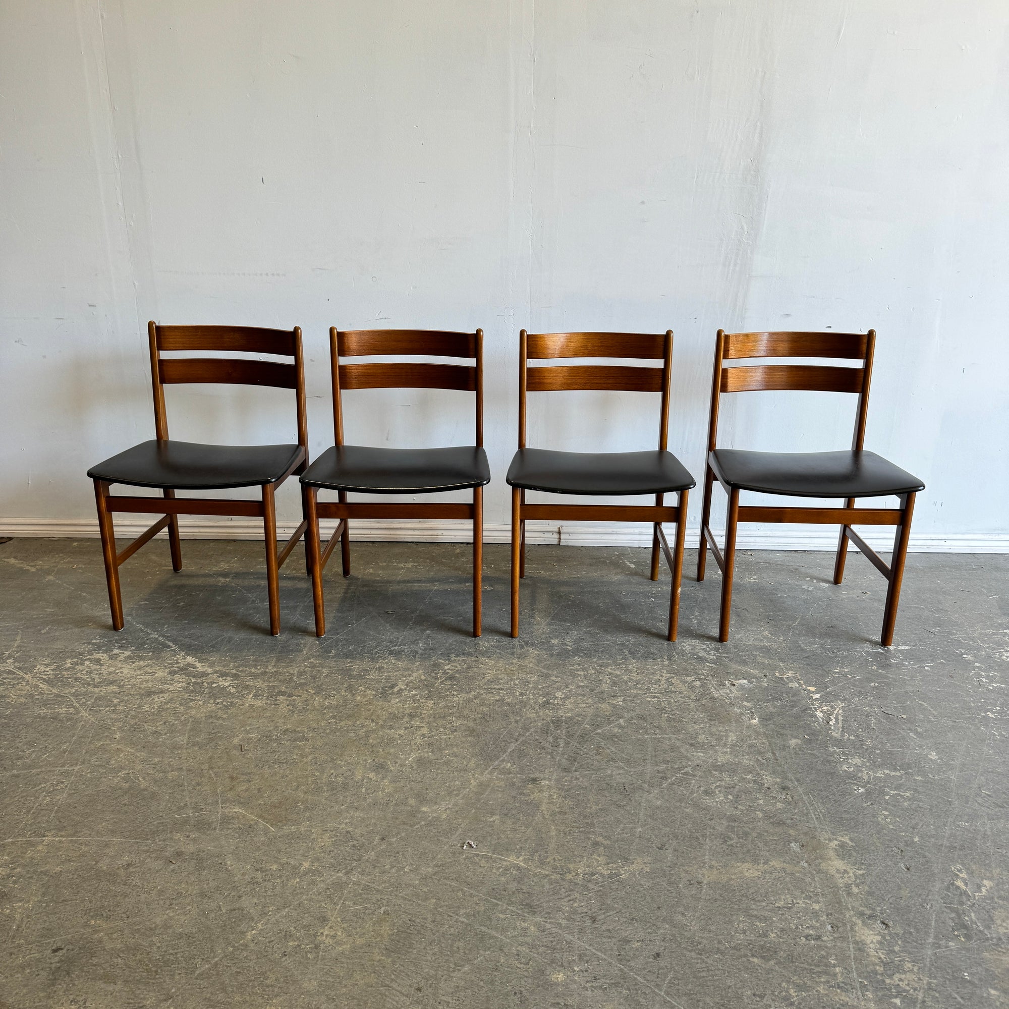 Danish Modern Set of 4 BS Design Dining chairs for BS Møbler