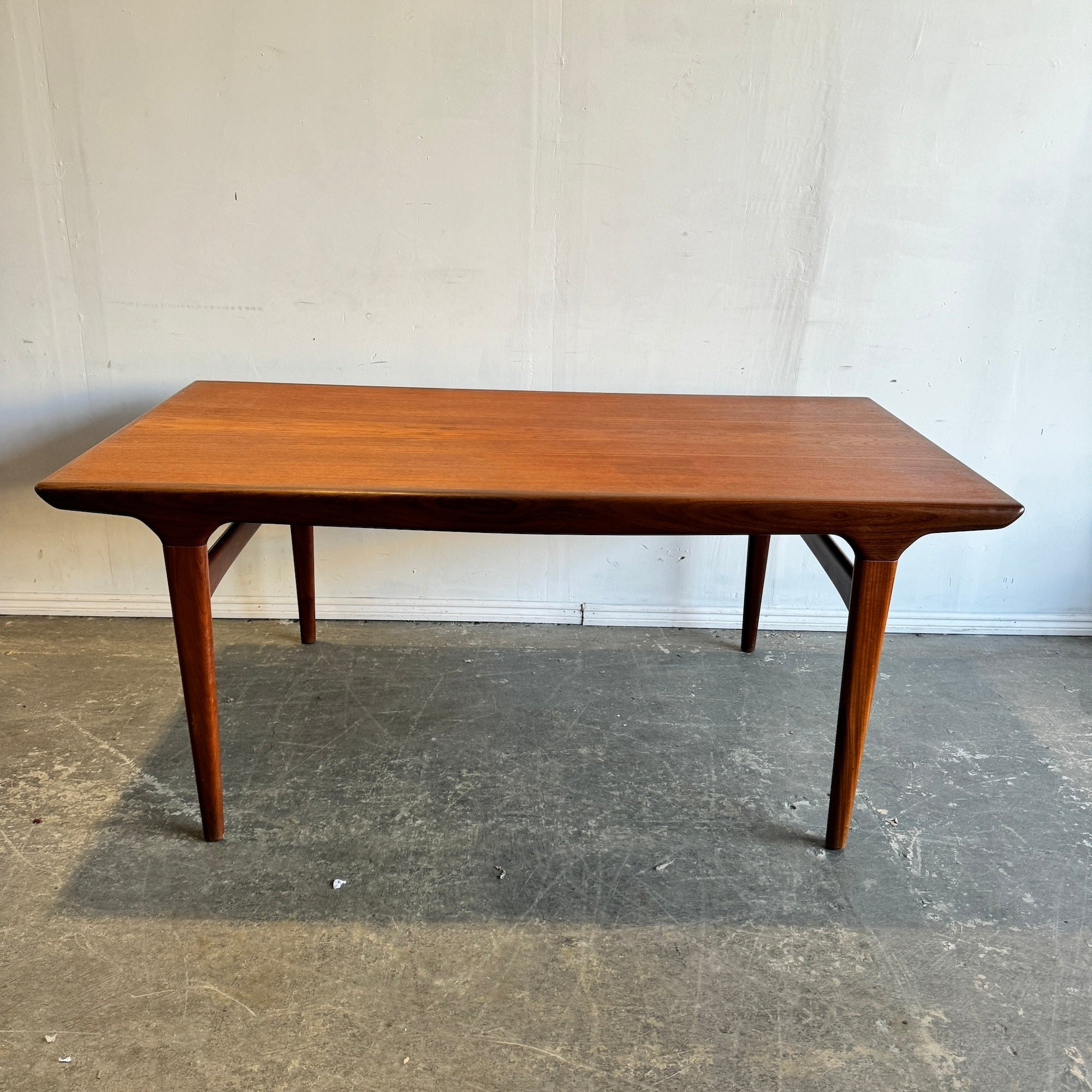 Danish Modern Expandable Dining Table by Johannes Andersen for Uldum Møbelfabrik