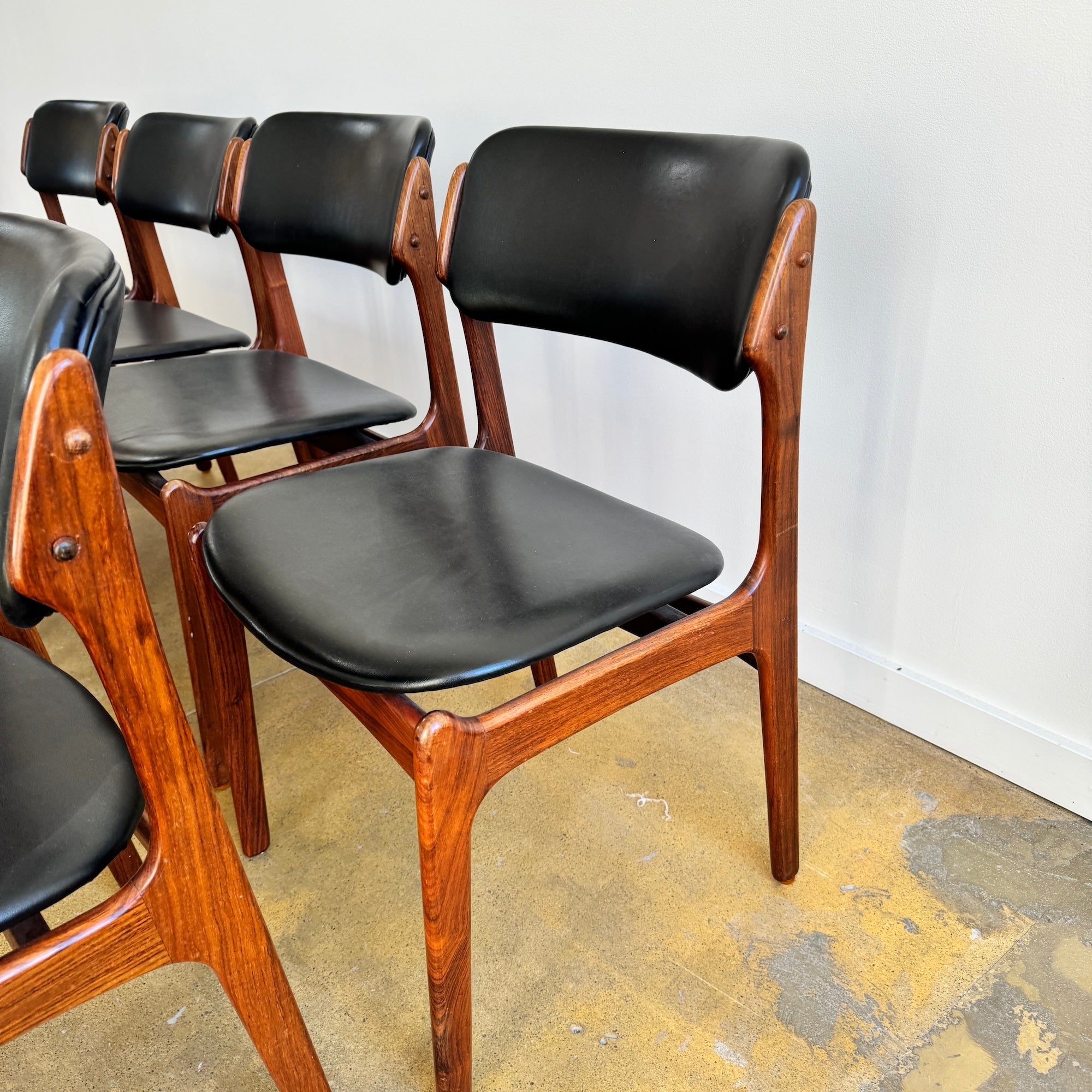 Danish Modern set of 8 Erik Buch Model 49 Rosewood Dining chairs