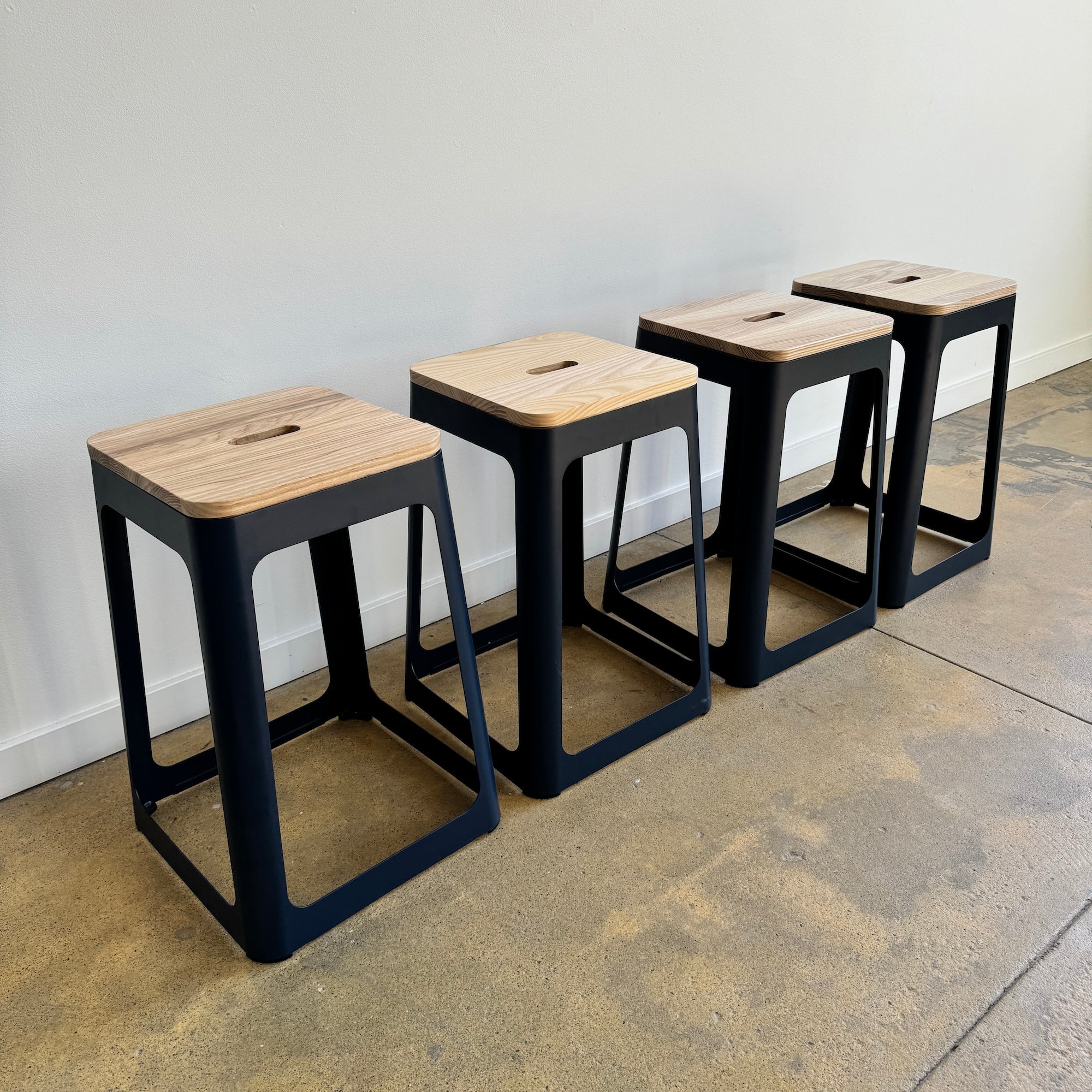 High Tower Jaxson set of 4 Counter Stools