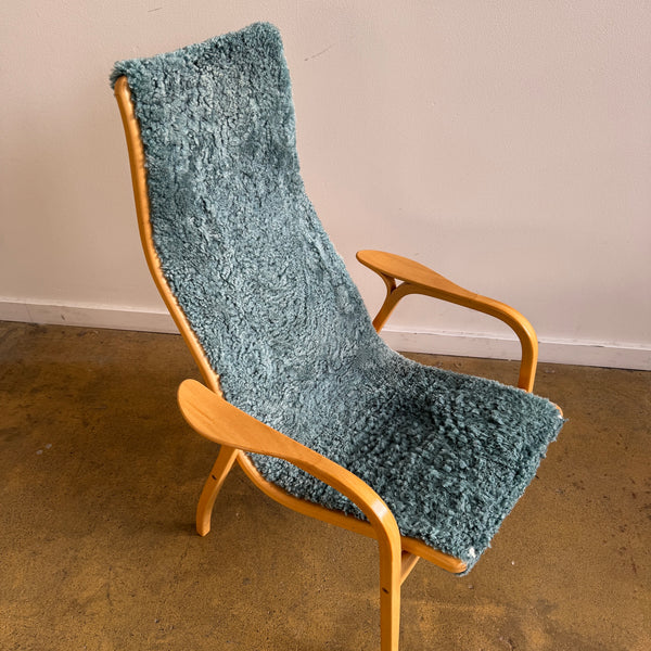 Vintage Lamino Sheepskin Lounge Chair by Yngve Ekström for Swedese (Bubble Gum Blue)