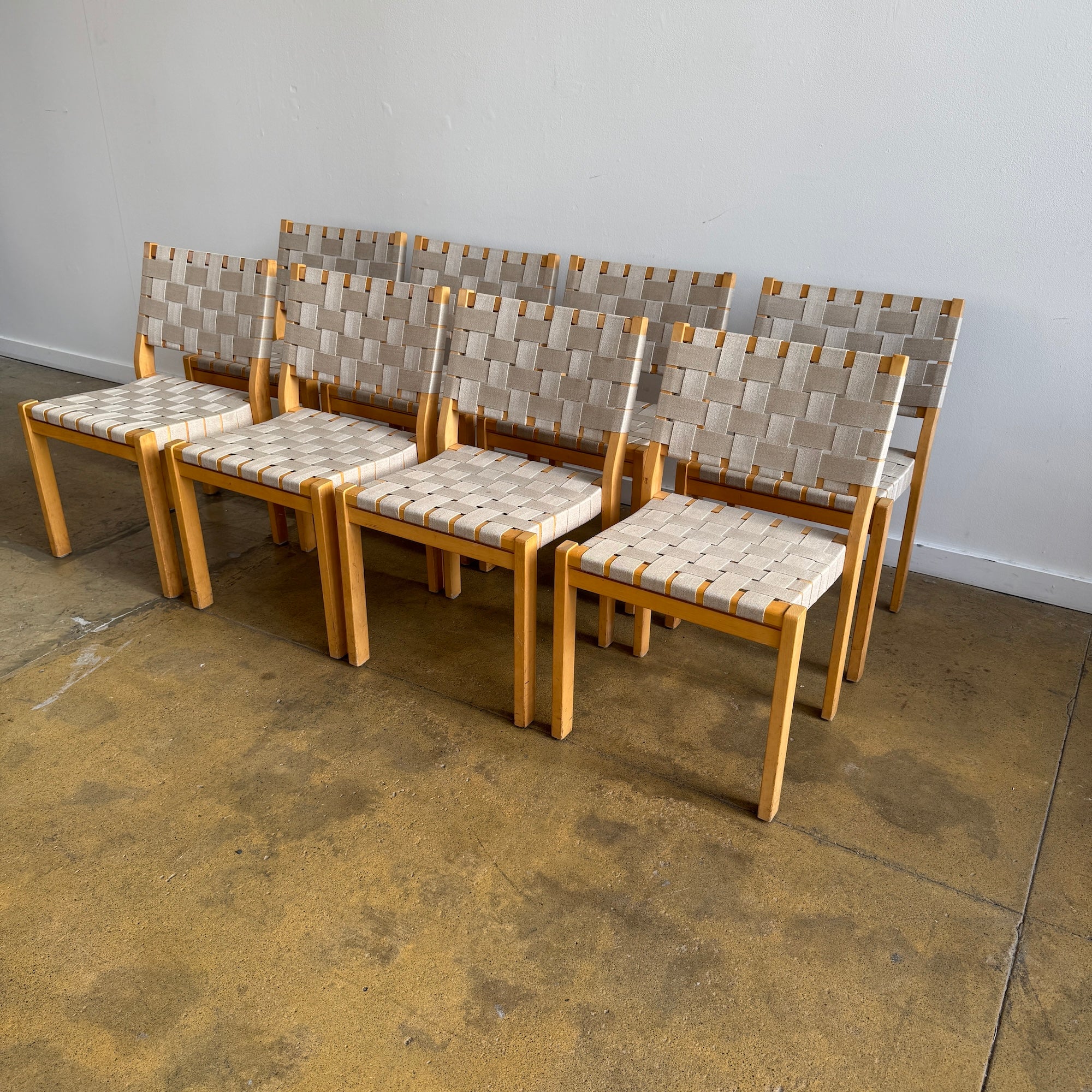 Alvar Alto set of 8 Model 611 Dining Chairs (Birch/Natural)