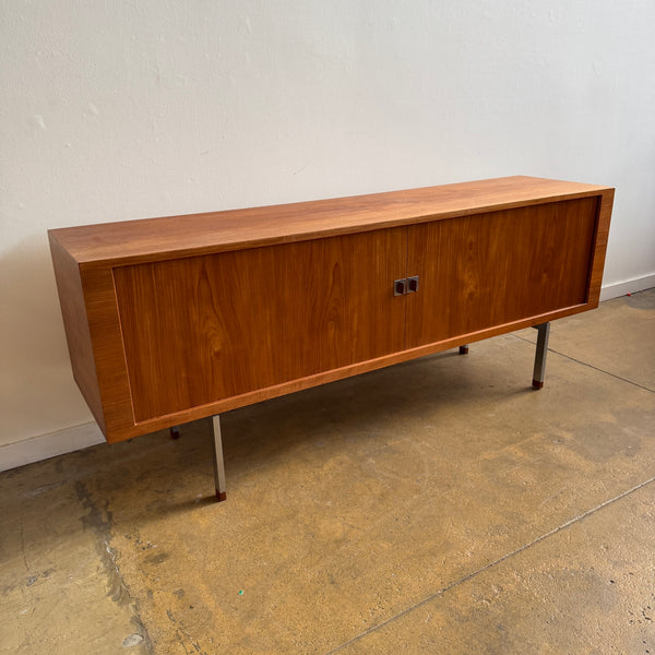 Danish Modern Hans Wegner RY-25 Sideboard 1960s