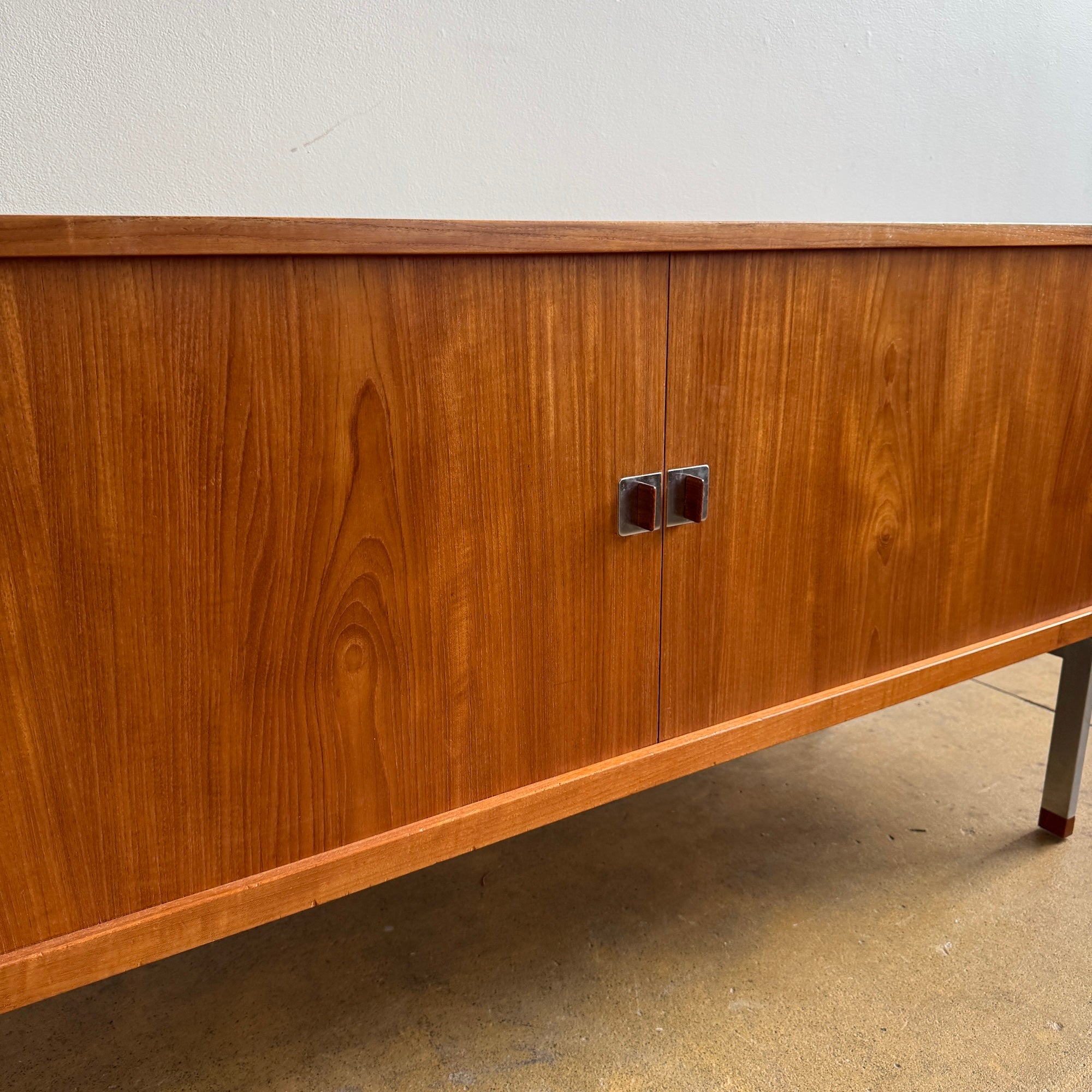 Danish Modern Hans Wegner RY-25 Sideboard 1960s