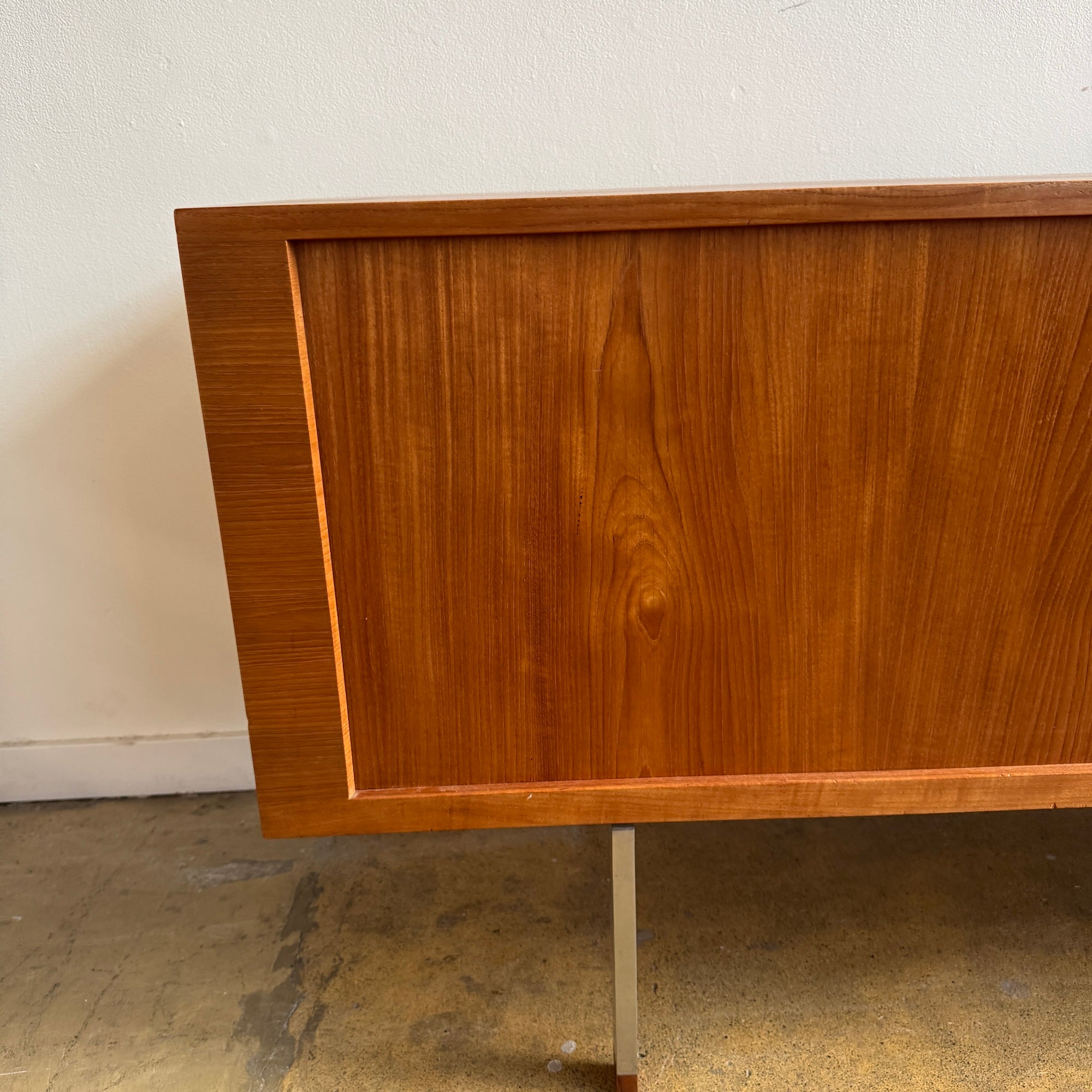 Danish Modern Hans Wegner RY-25 Sideboard 1960s