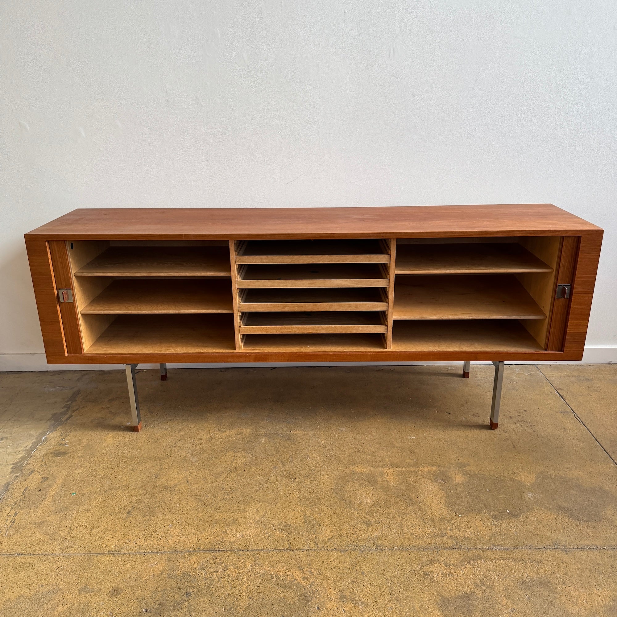 Danish Modern Hans Wegner RY-25 Sideboard 1960s