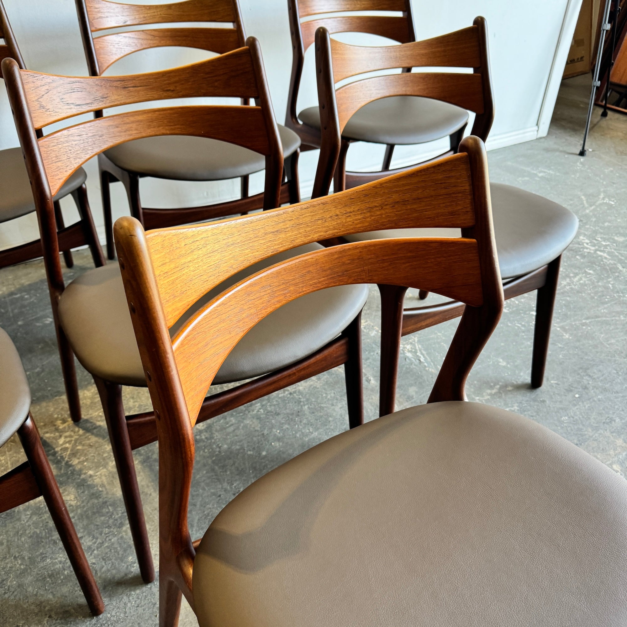 Danish Modern Erik Buch Set of 8 Model 310 Teak dining chairs